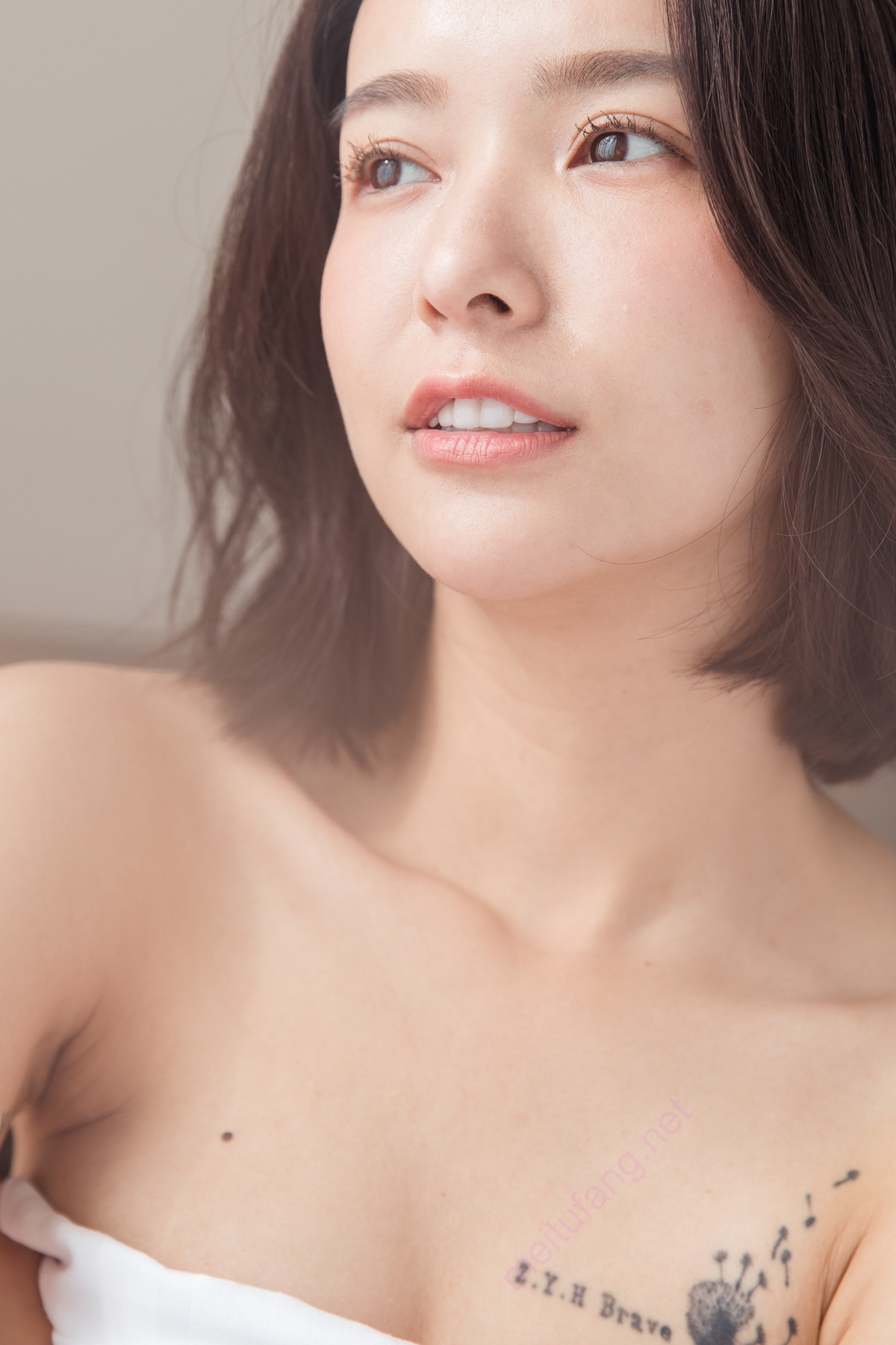 Kimi Chang 禾羽, 雙人寫真弓長牙佳涵 香 Set.02