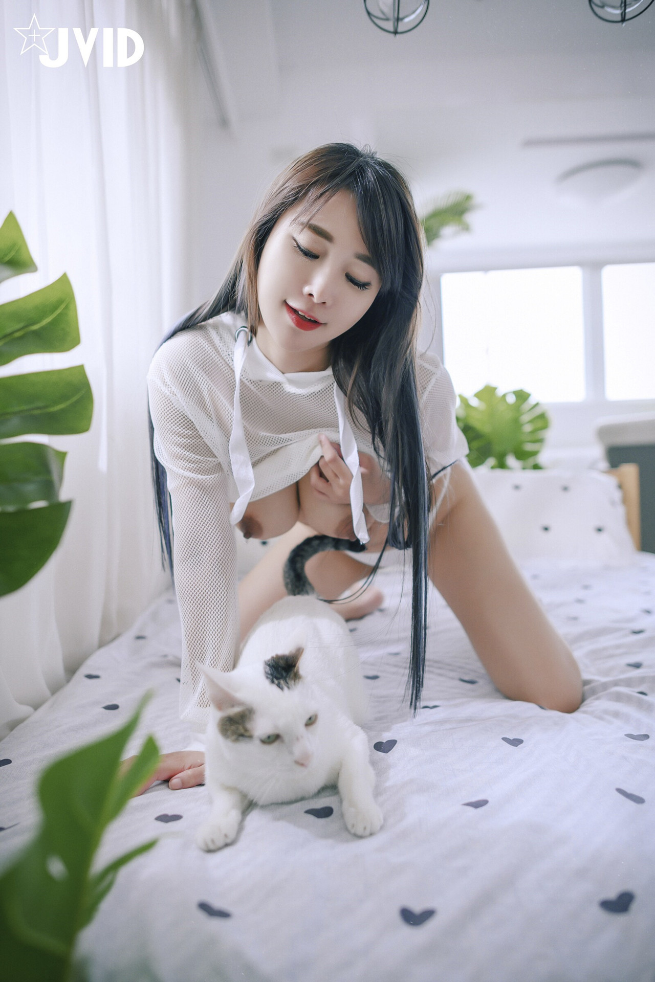 JVID Lele 樂樂 – 巨乳校花 樂樂-色誘閨密兄長,激情畫面曝光 Set.01