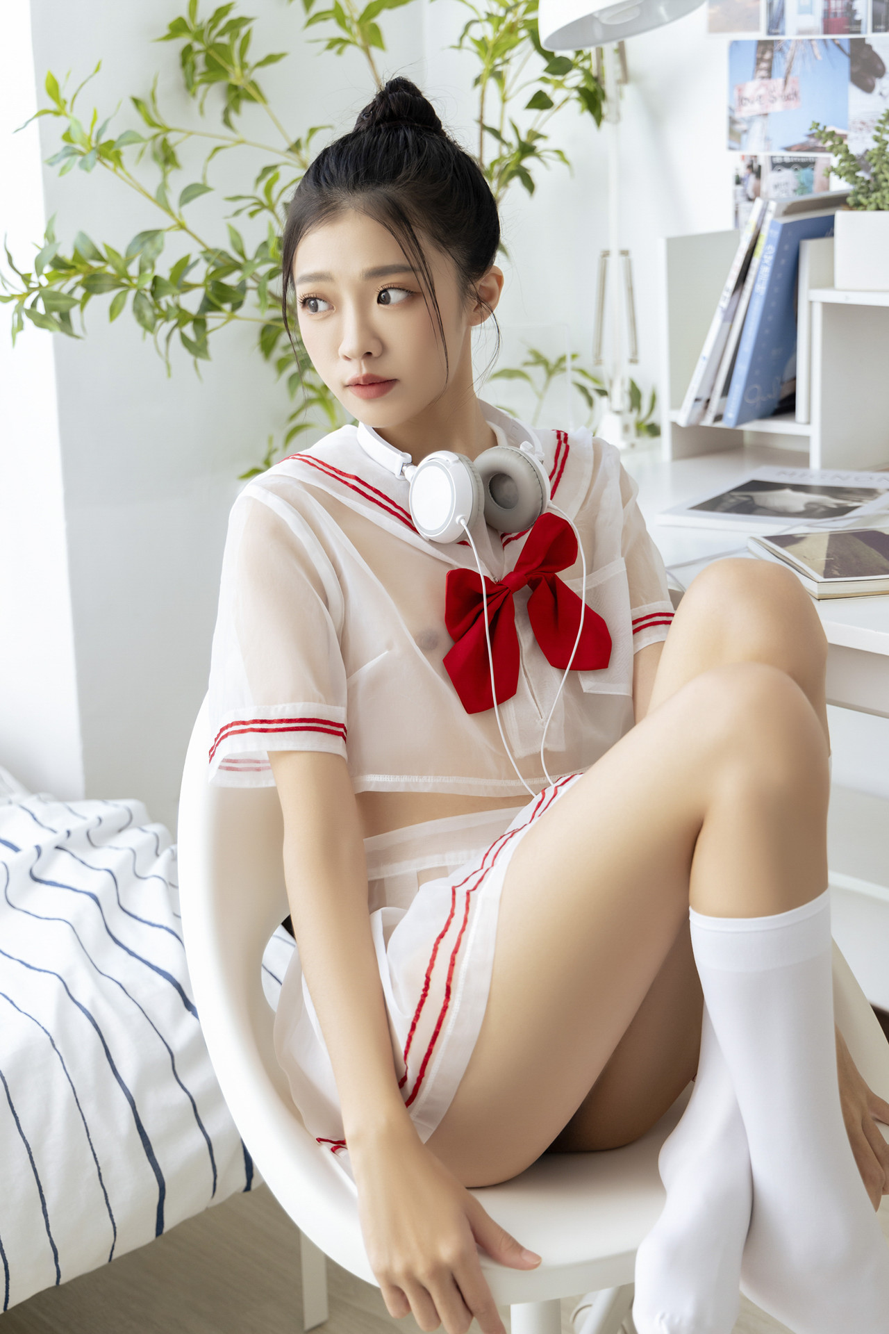 JVID 妍妍 Angel – 电竞少女-超可愛微乳美少女-第一次的性感開發 Set.01