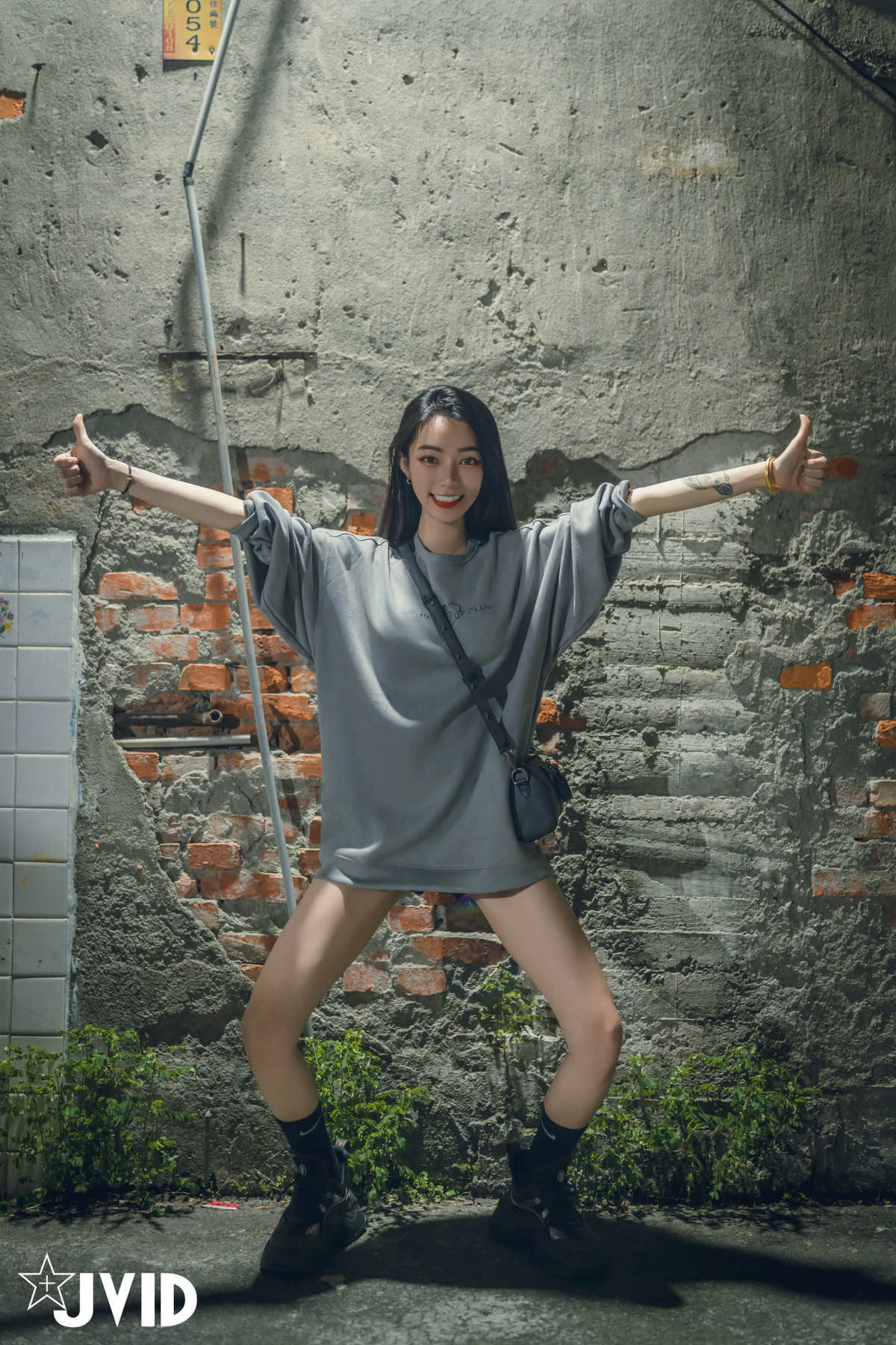 JVID 飄飄哥 – 飄飄跟蹤綁架迷姦情色妄想