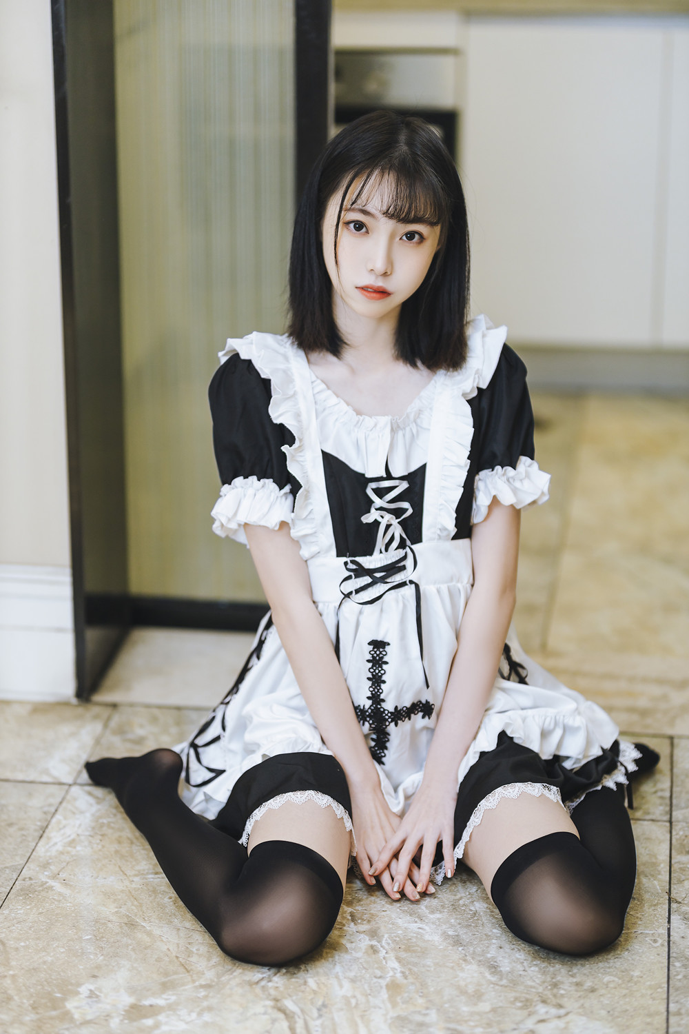 Cosplay 许岚LAN – 短裙女佣