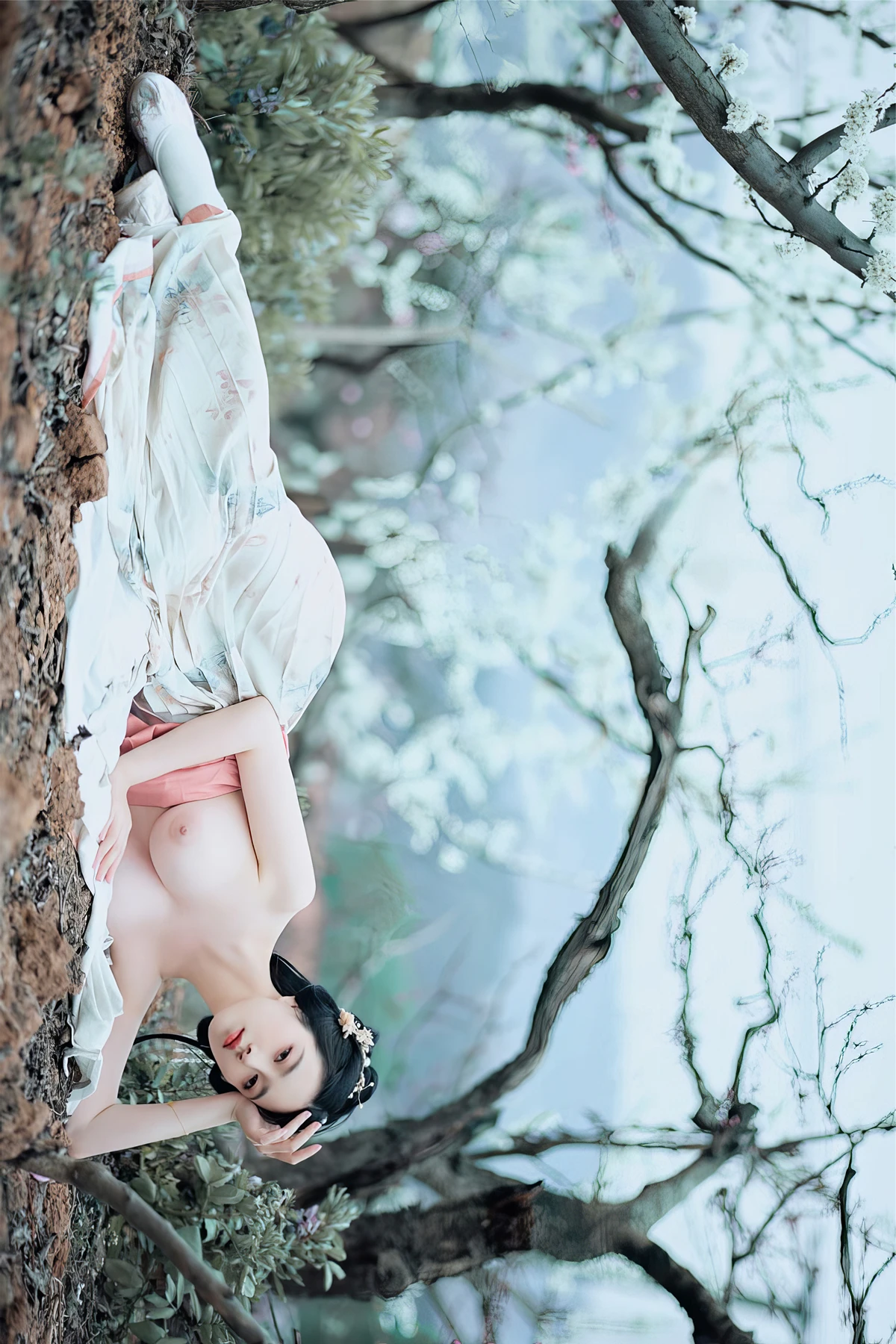 年年Nnian, 写真集 – 三月花