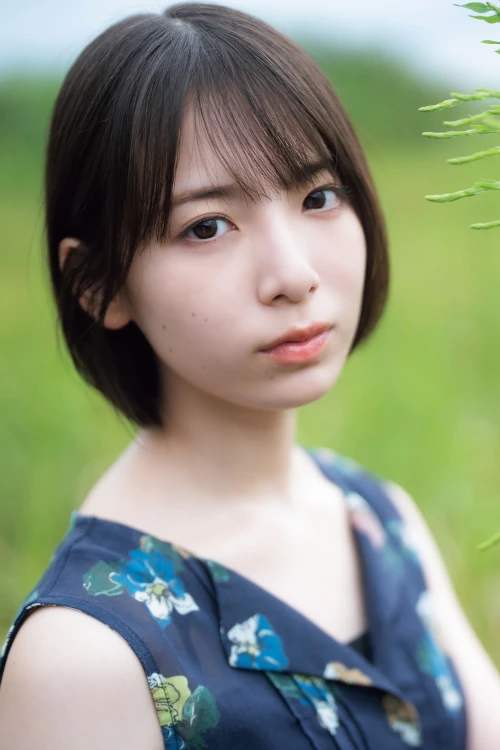Ayase Kotori 綾瀬ことり, Gravure Champion VOL.09