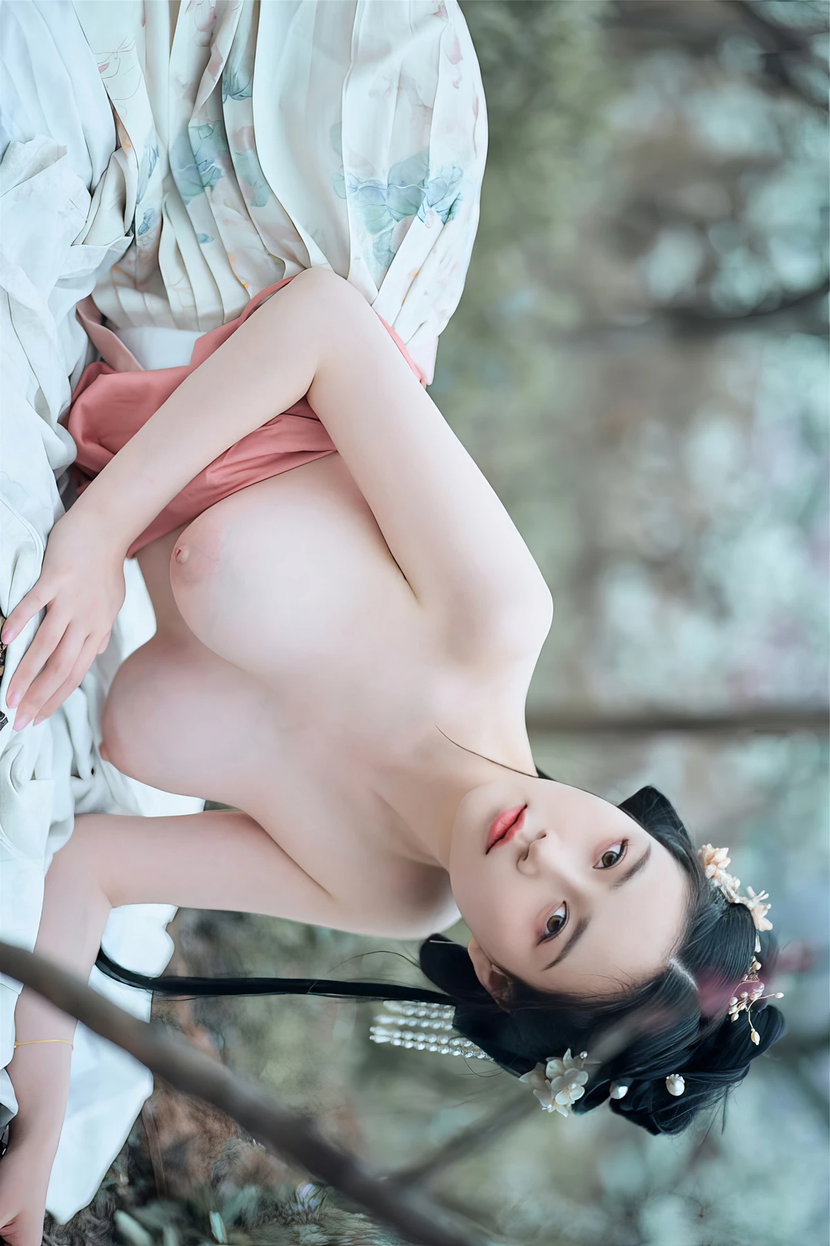 年年Nnian, 写真集 – 三月花