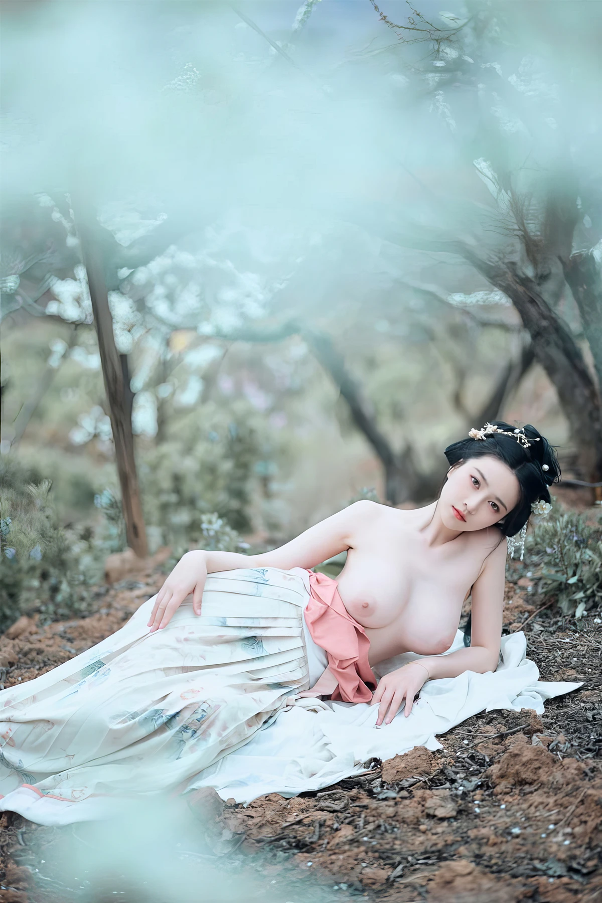 年年Nnian, 写真集 – 三月花