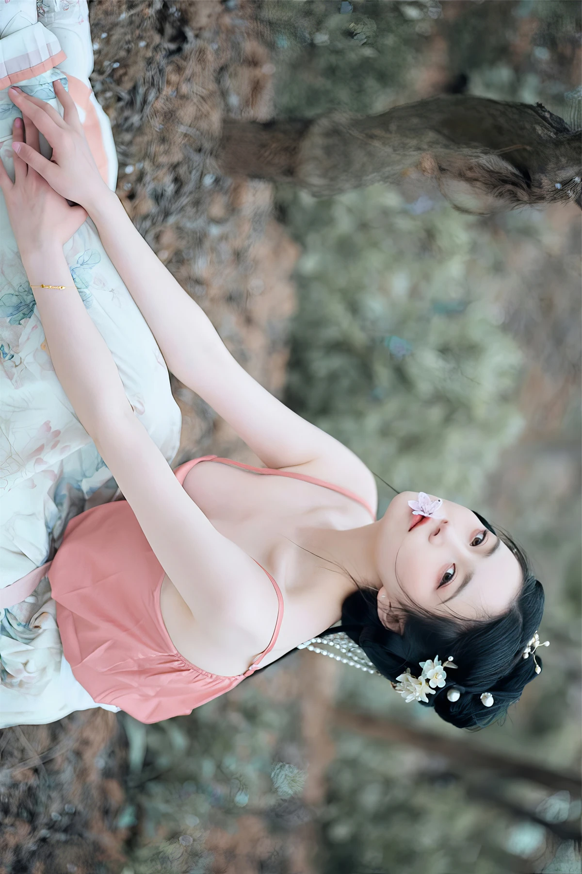 年年Nnian, 写真集 – 三月花