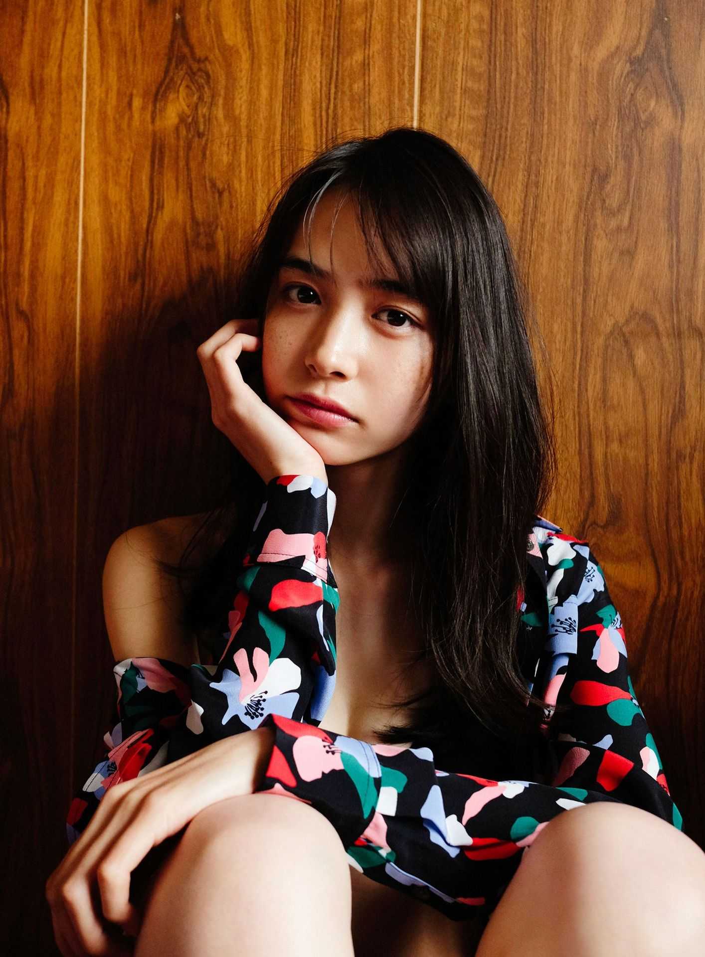 Hiroe Igeta 井桁弘恵, 週プレ PHOTO BOOK 「いげちゃん」 Set.01
