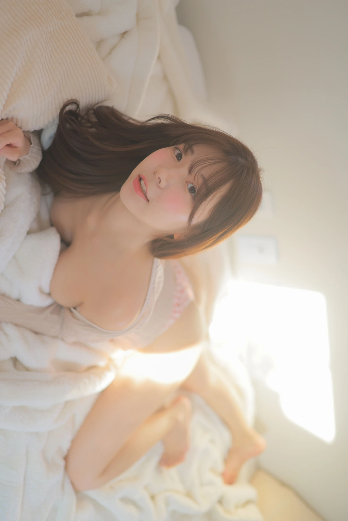 Leeesovely 쏘블리, PhotoBook 「Warm Afternoon Sun」 Set.01
