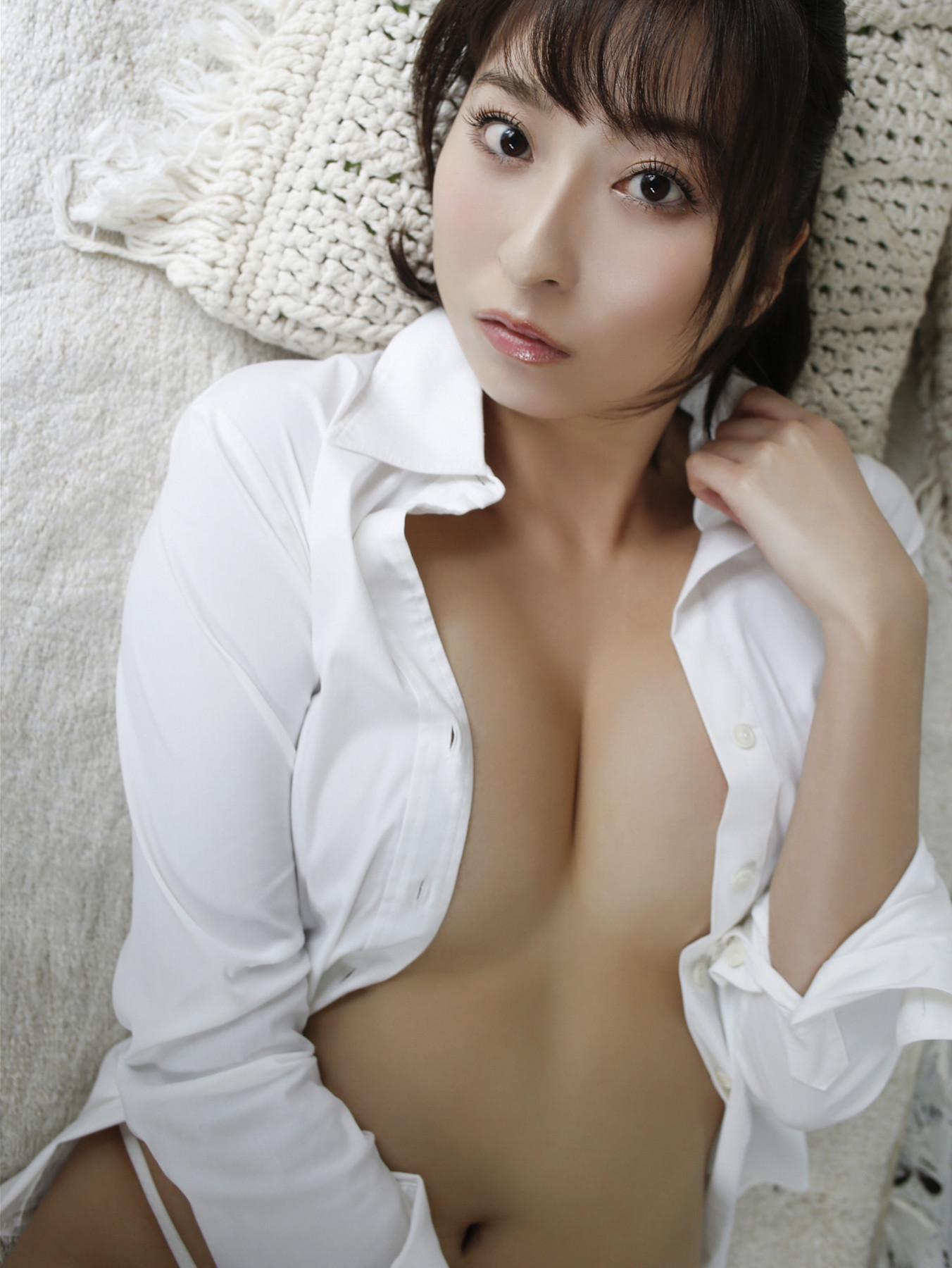 Saki Ogata 緒方咲, 写真集 「美脚の天使」 Set.01