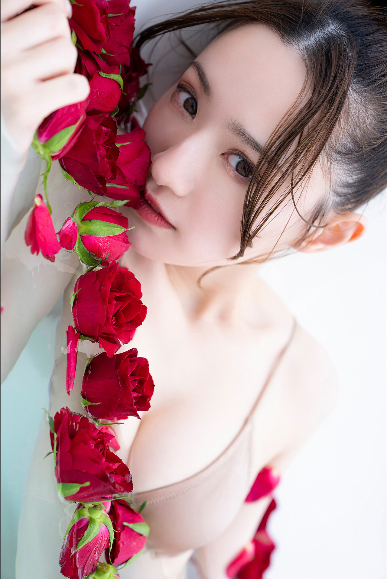 Kana Nakada 中田花奈, ヤンマガデジタル写真集 「もっとずっと、かなりん」 Set.02