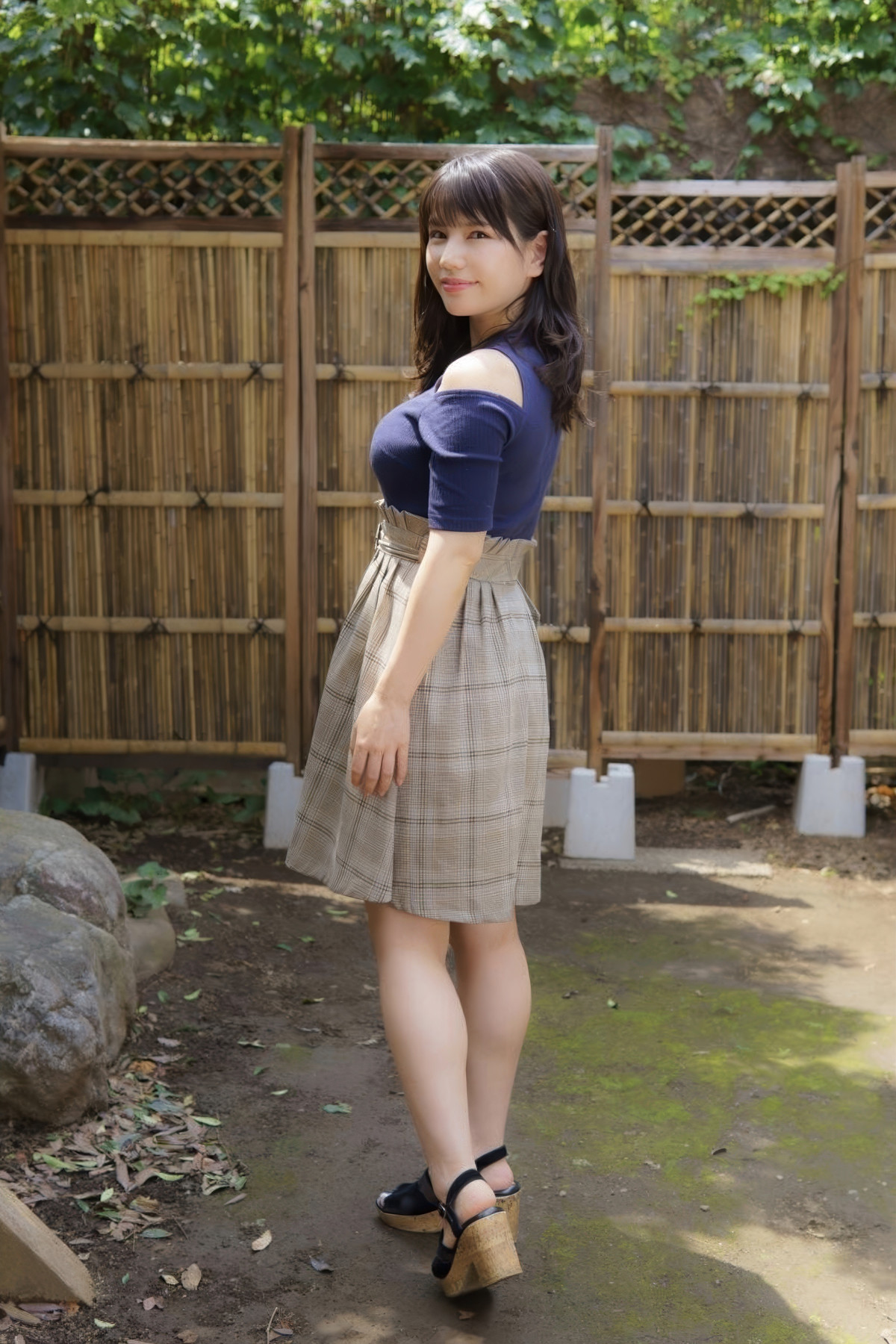 Yuka Aragaki 新垣優香, 写真集 「ミルキーグラマーが止まらない」 Set.02