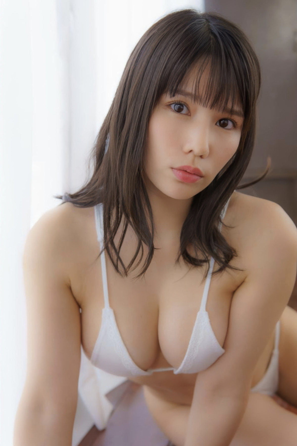 Yuka Aragaki 新垣優香, 写真集 「ミルキーグラマーが止まらない」 Set.02