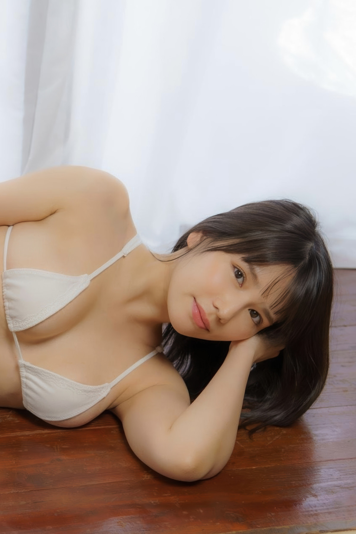 Yuka Aragaki 新垣優香, 写真集 「ミルキーグラマーが止まらない」 Set.02
