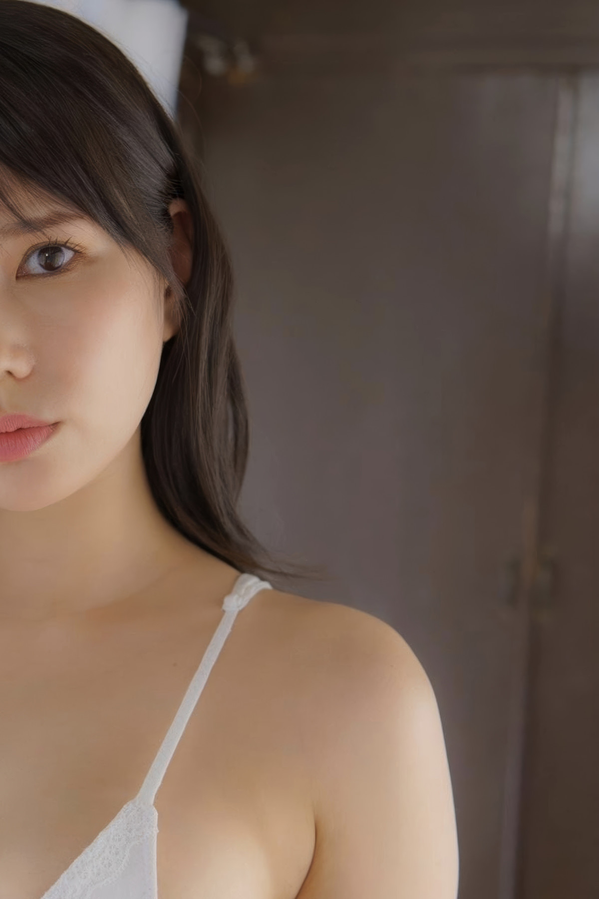 Yuka Aragaki 新垣優香, 写真集 「ミルキーグラマーが止まらない」 Set.02