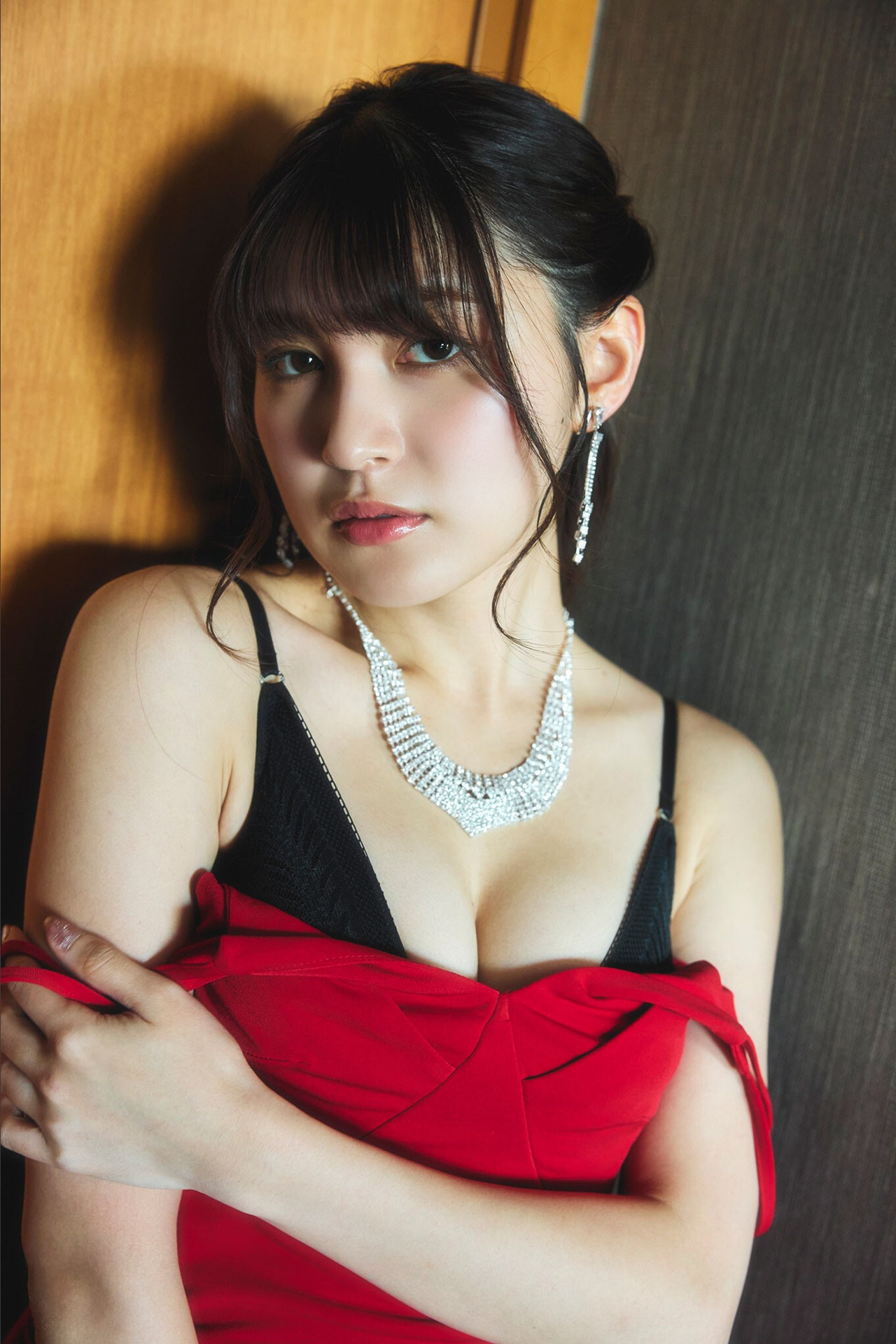 Yui Kojina 神志那結衣, SPA！デジタル写真集 「赤いドレスを脱いだら……」 Set.01