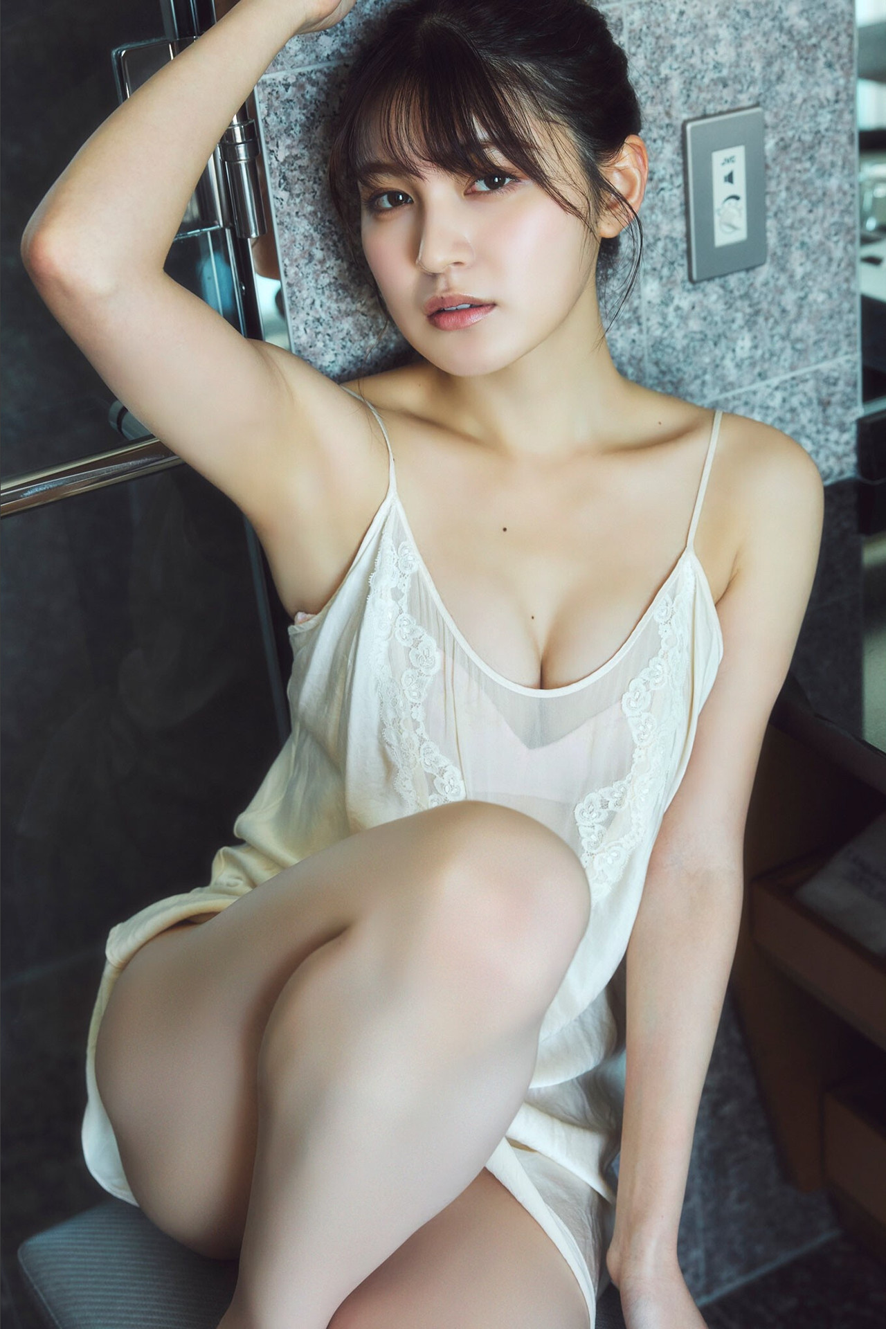 Yui Kojina 神志那結衣, SPA！デジタル写真集 「赤いドレスを脱いだら……」 Set.02