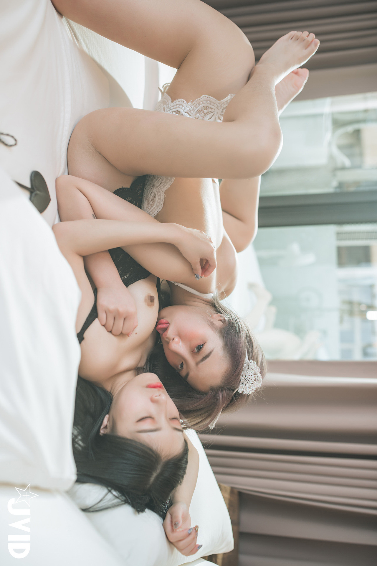 JVID 淇淇selina & 小隻馬霓霓 – 【雙车模輯】淇淇＆霓霓寵物閨蜜裸體挑逗，霓霓上空無碼年度限定隱藏版!!! Set.02