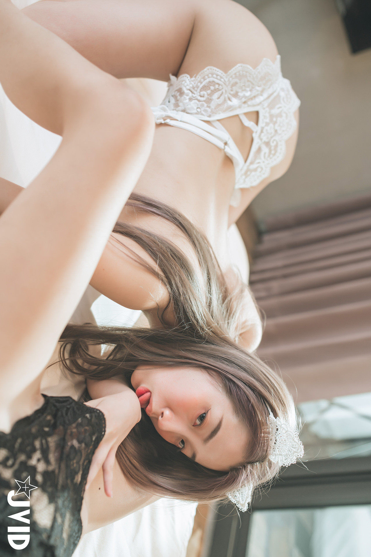 JVID 淇淇selina & 小隻馬霓霓 – 【雙车模輯】淇淇＆霓霓寵物閨蜜裸體挑逗，霓霓上空無碼年度限定隱藏版!!! Set.03