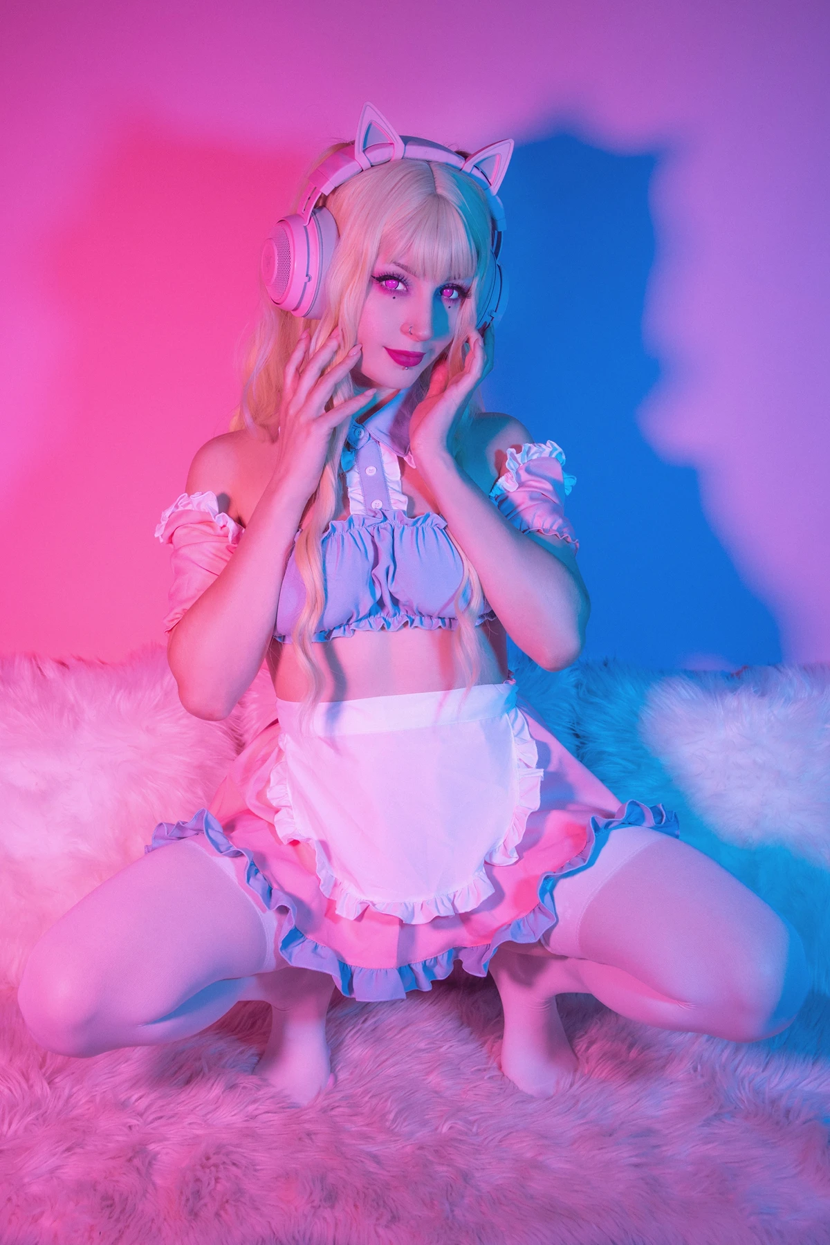 Cosplay Shiro Kitsune – 粉红女佣 Pink Maid