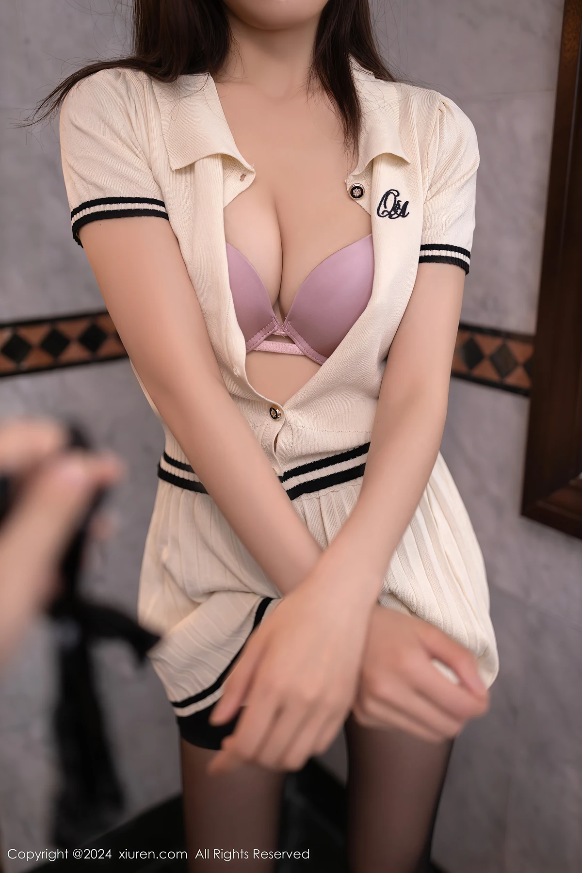 XiuRen秀人网 No.8769 陆萱萱LuXuanXuan