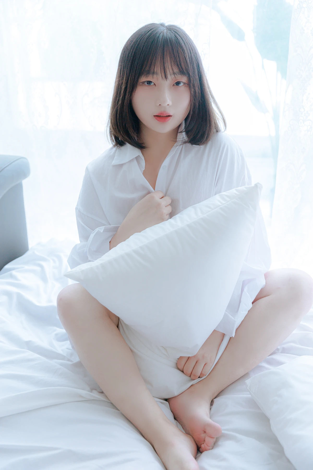 Mozzi 모찌, Photobook 「A Wet Day」
