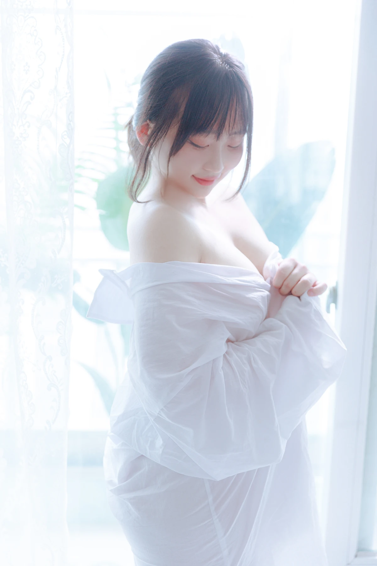 Mozzi 모찌, Photobook 「A Wet Day」