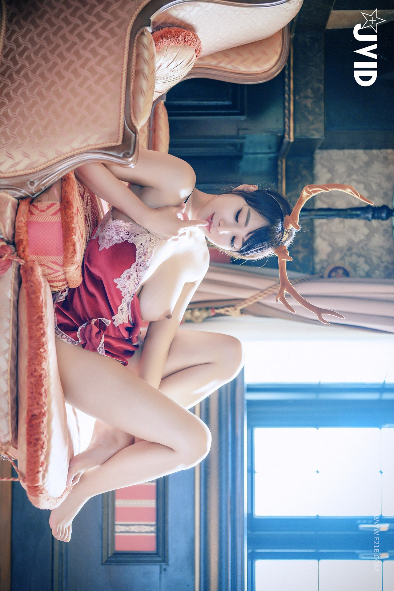 JVID Lele 樂樂 – 全輯上空無碼 巨乳校花 樂樂－鹿角loli的報恩！ Set.02