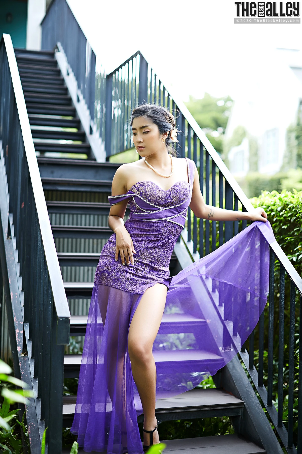 Apple The Black Alley Photobook Set.96