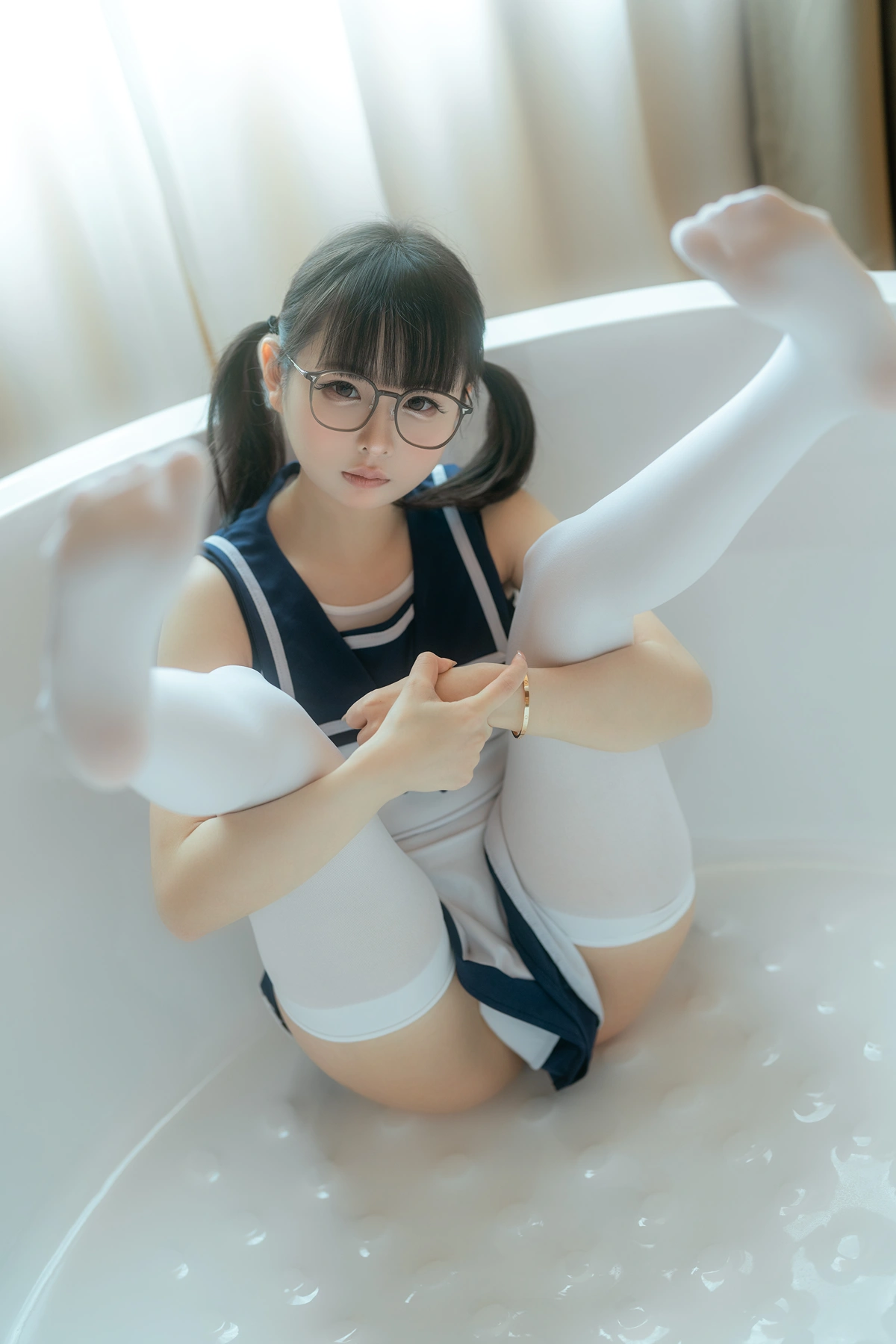 Cosplay 幼水铃衣 – 梦浴少女 Set.01