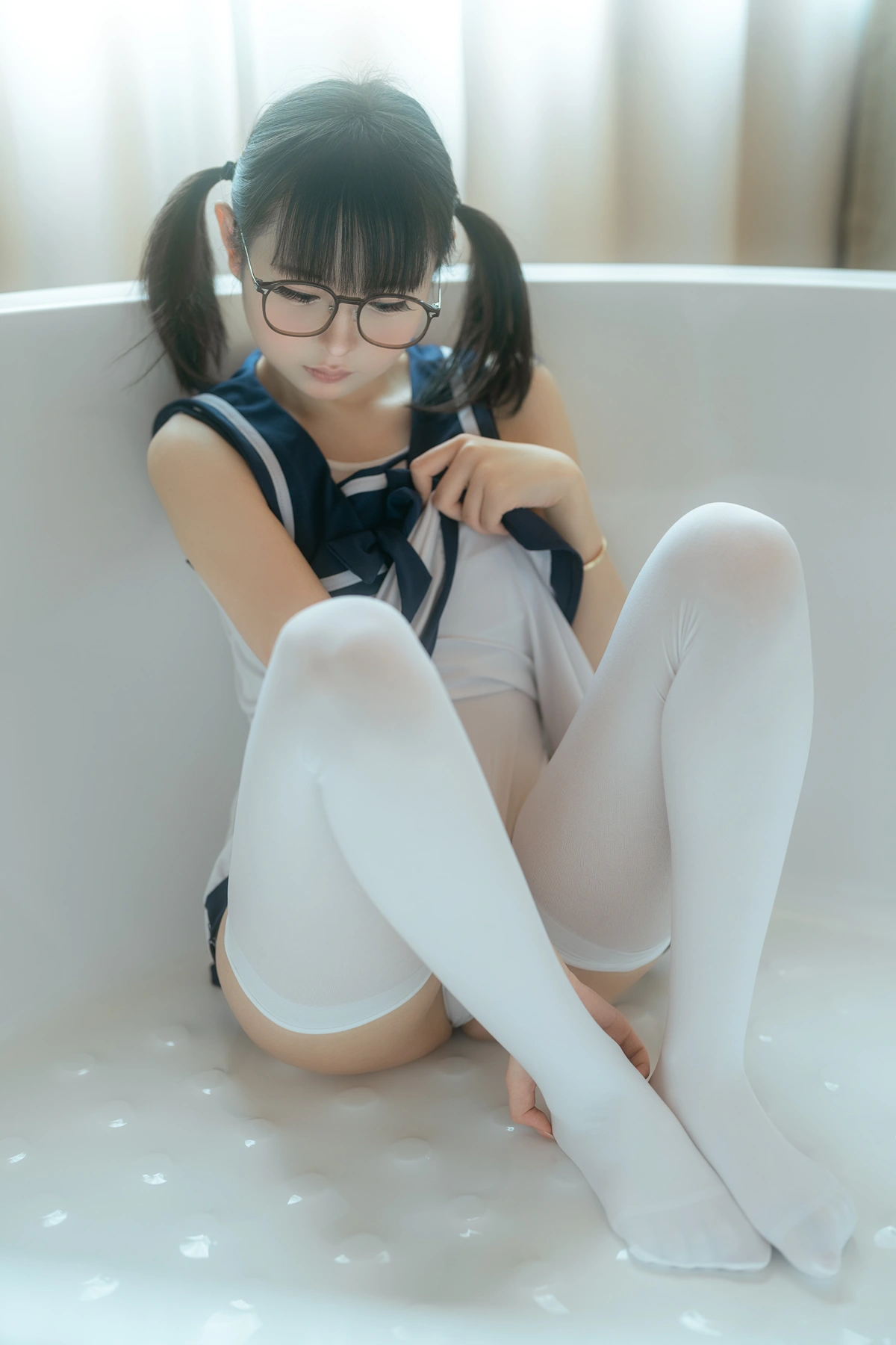 Cosplay 幼水铃衣 – 梦浴少女 Set.01