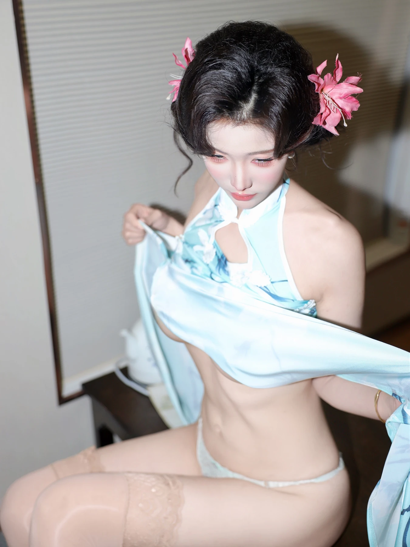 XiuRen Uncensored 梨霜儿 秀人网车模 性感中式肉丝