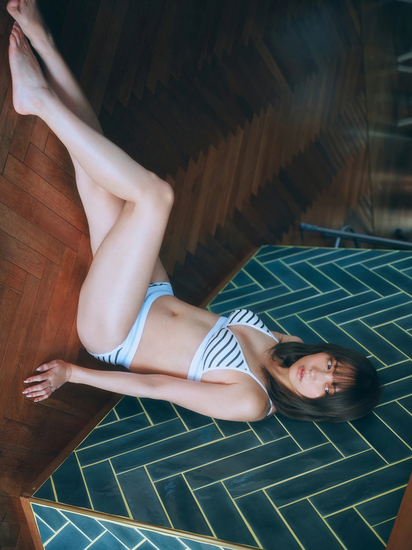 Nashiko Momotsuki 桃月なしこ, ヤンマガデジタル写真集 「最後の夏休み」 Set.01
