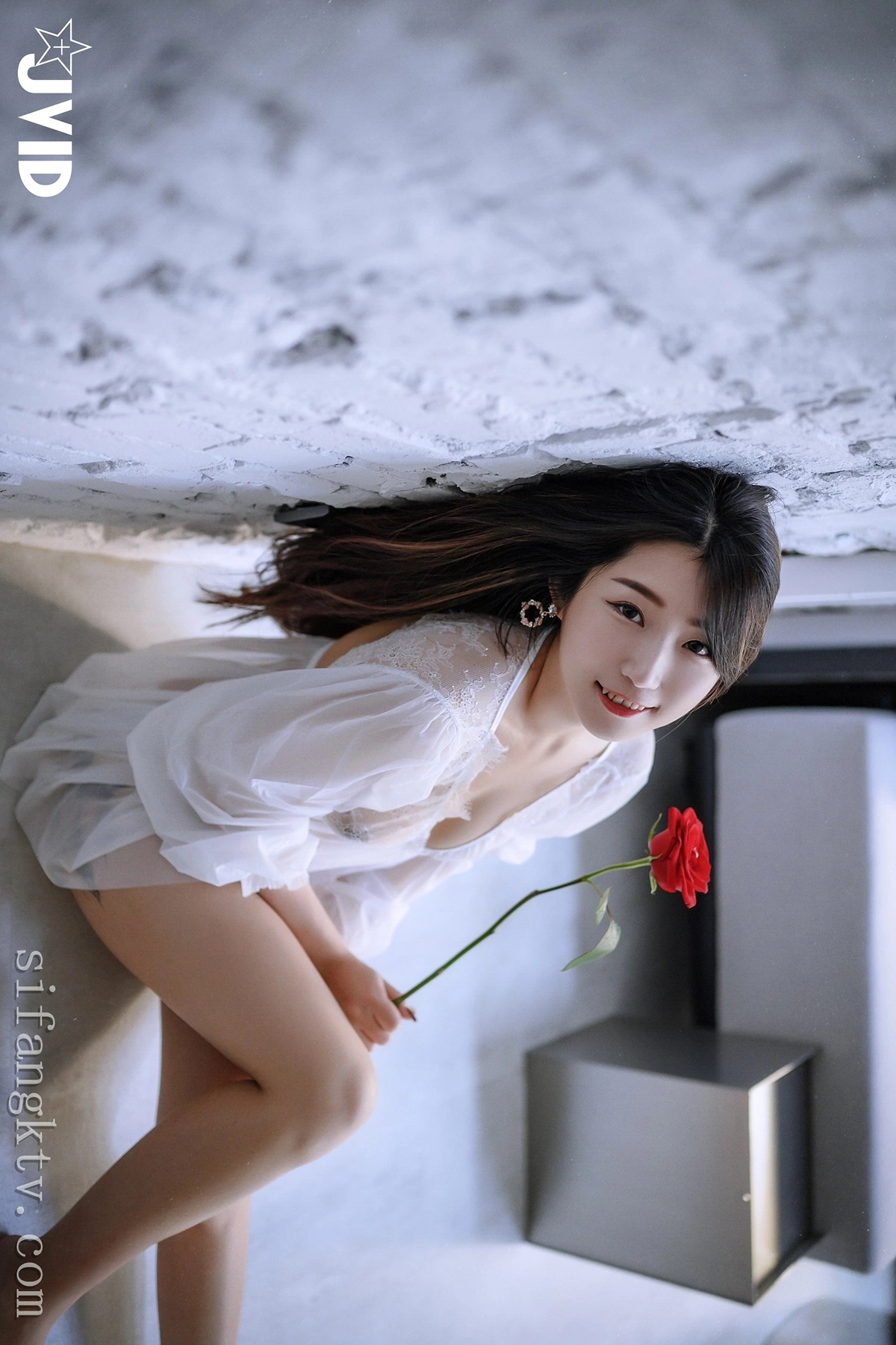 JVID 肉包Mini – 用玫瑰成功征服甜心肉包的肉体-热爱 Set.02
