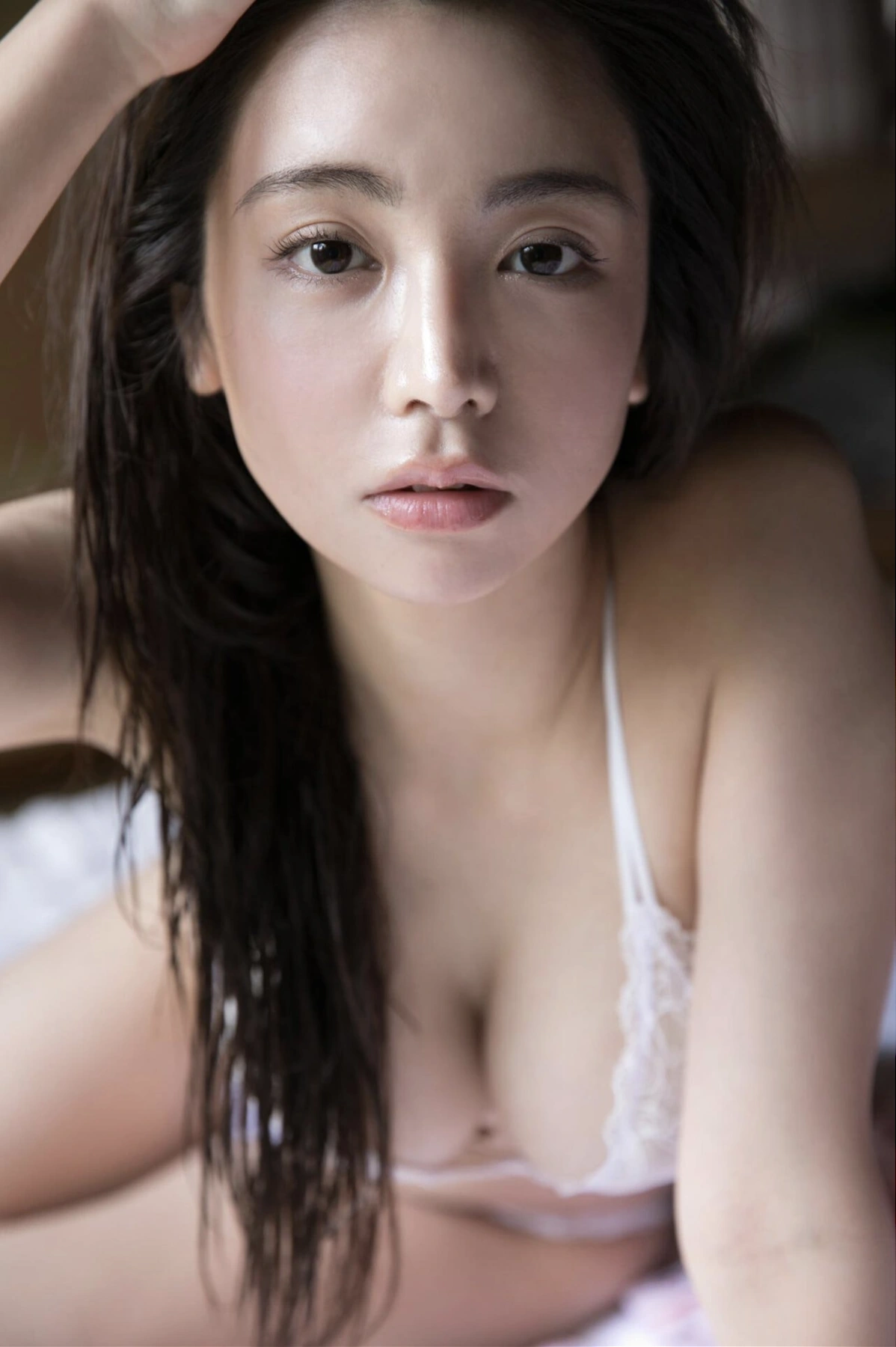 Miu Nakamura 仲村美海, 週刊ポストデジタル写真集 『背中を流して』 Set.02