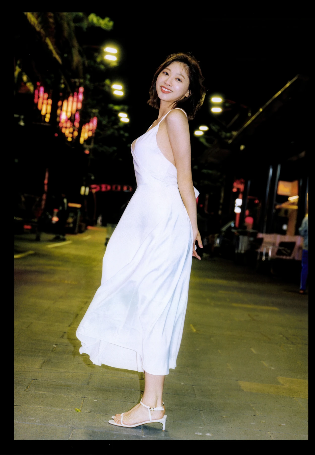 Suzuka Tomita 富田鈴花, 写真集 「鈴花サーキット」 Set.05