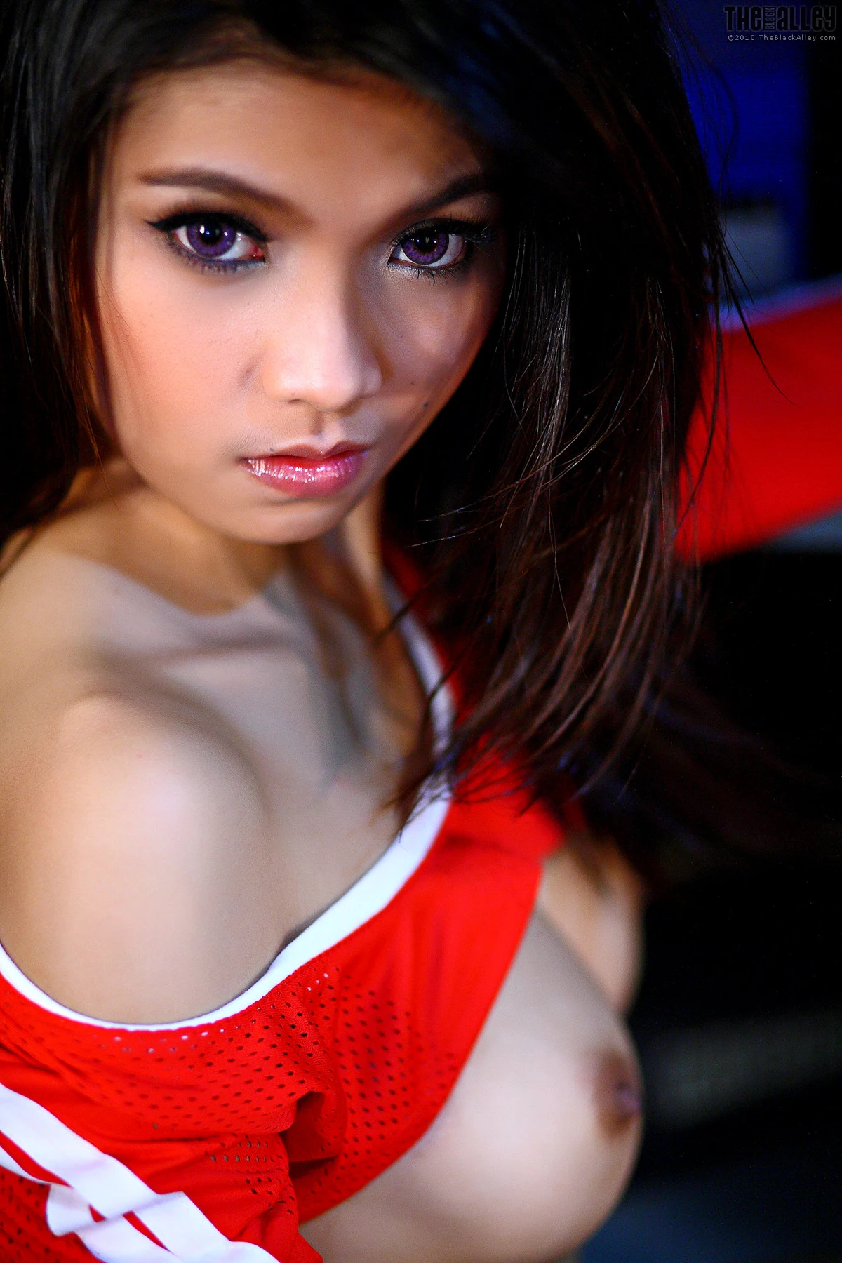 Arada The Black Alley Photobook Set.05