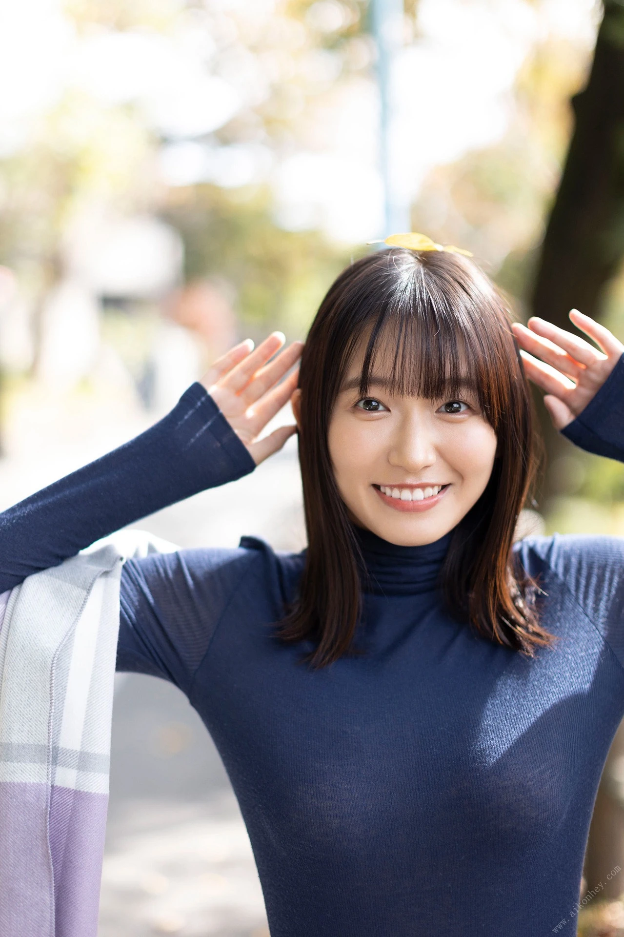 Nene Shida 志田音々, 週刊ポストデジタル写真集 「大人びたキミが眩しくて」 Set.01