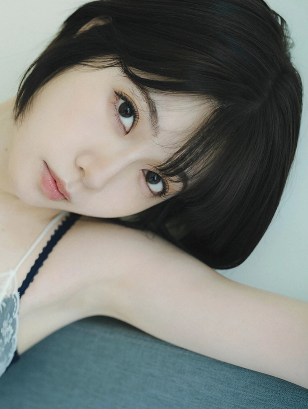Karin Isobe 礒部花凜, 週プレ+Special No.342 「かりんとりっぷ」 Set.04