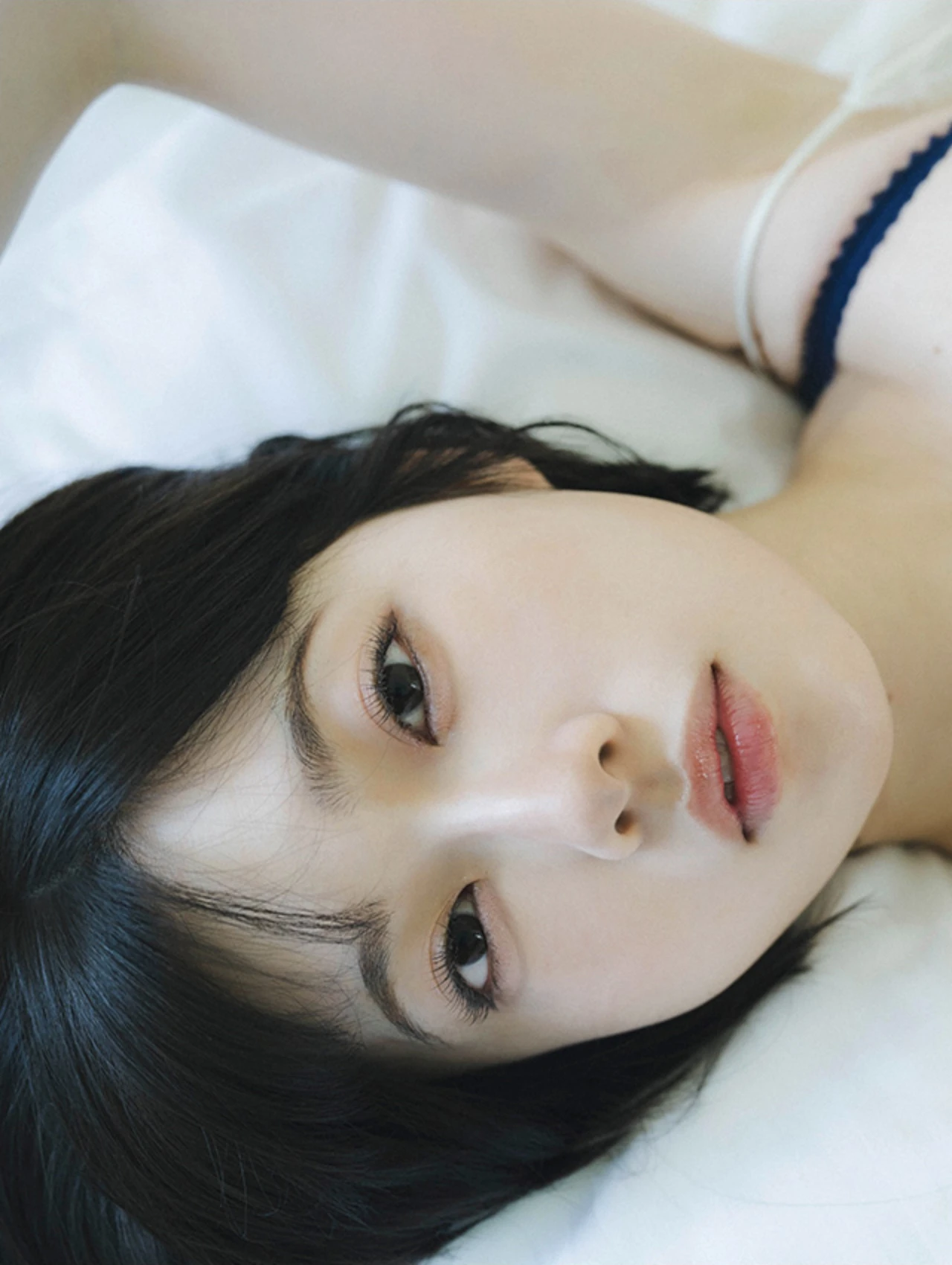 Karin Isobe 礒部花凜, 週プレ+Special No.342 「かりんとりっぷ」 Set.04