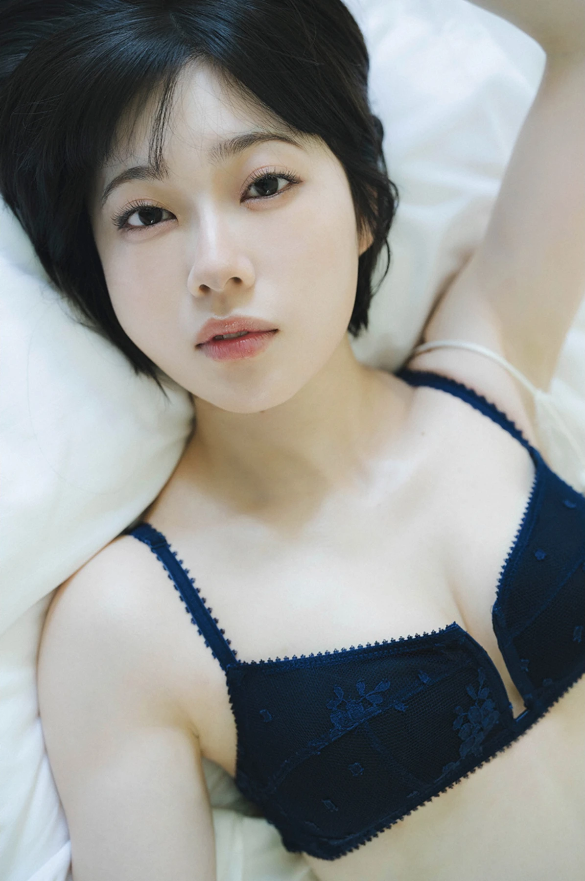 Karin Isobe 礒部花凜, 週プレ+Special No.342 「かりんとりっぷ」 Set.04