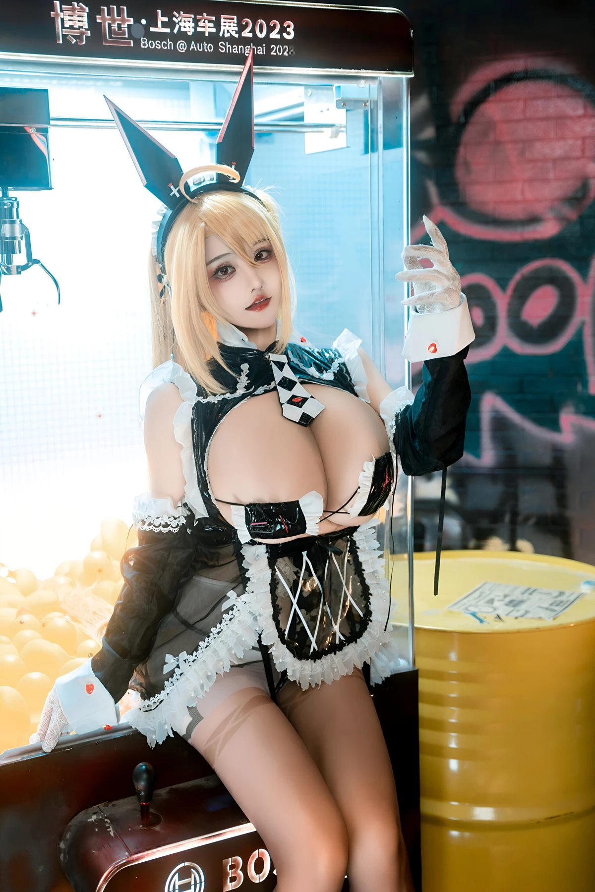 Cosplay 虎牙古阿扎 – 交错战线 咎瓦尤斯女佣
