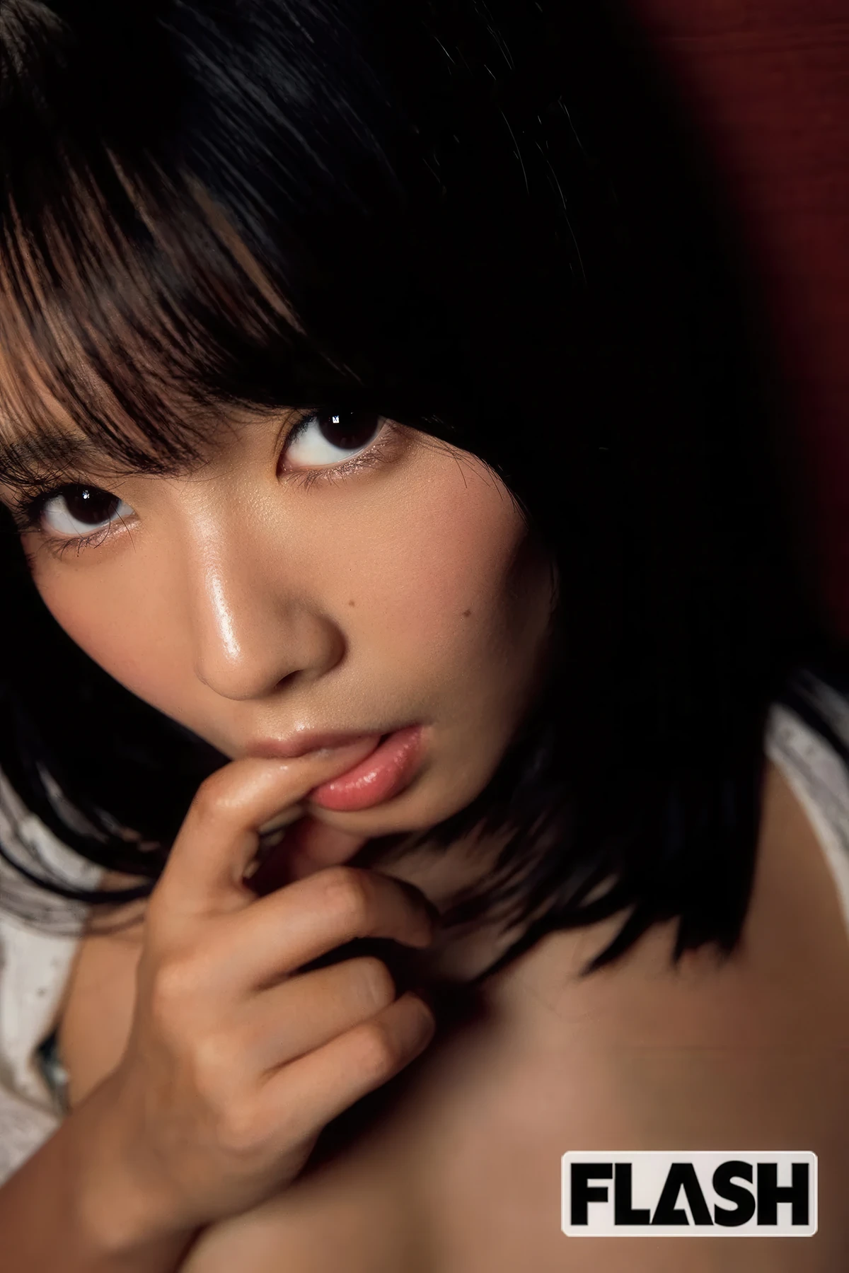 Nanami Miyakoshi 宮越虹海, FLASH 2025.12.30 (フラッシュ 2025年12月30日号)