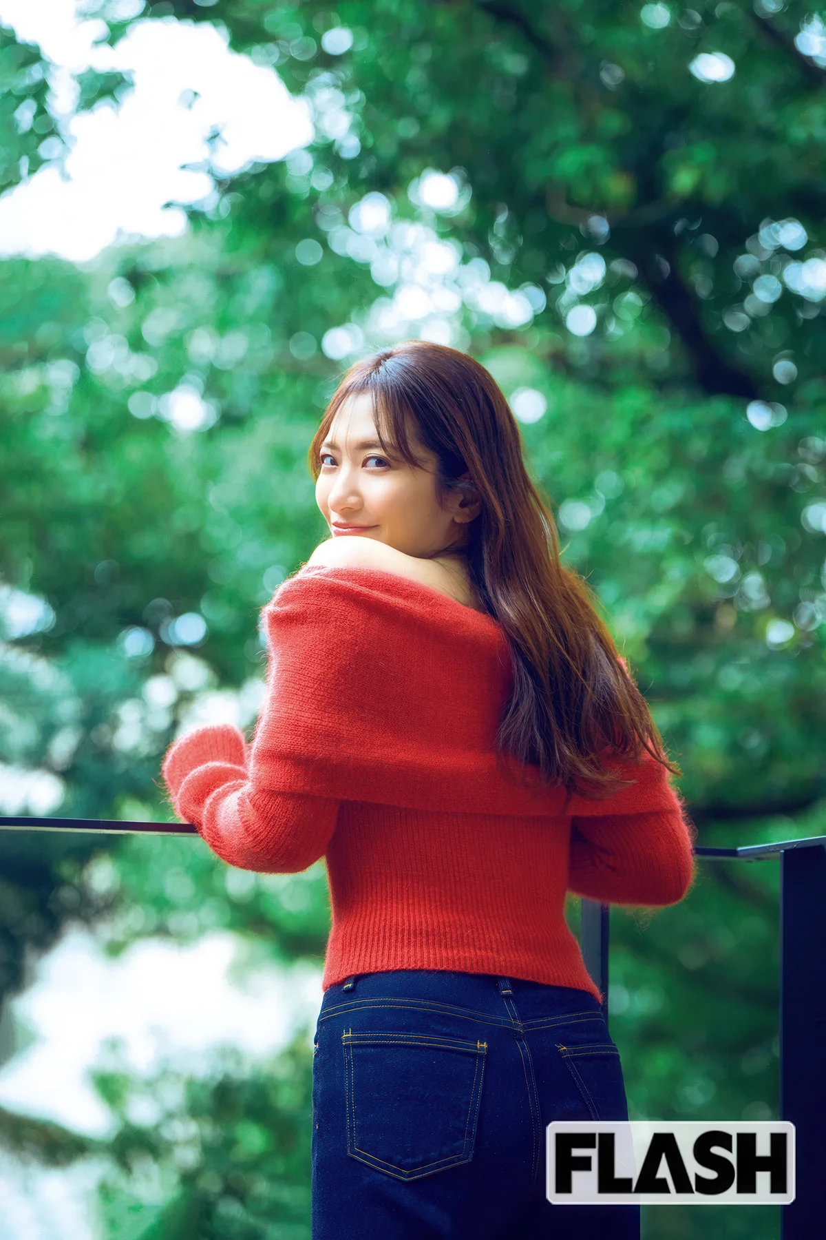Rina Sasazaki 笹崎里菜, FLASH 2025.12.30 (フラッシュ 2025年12月30日号)