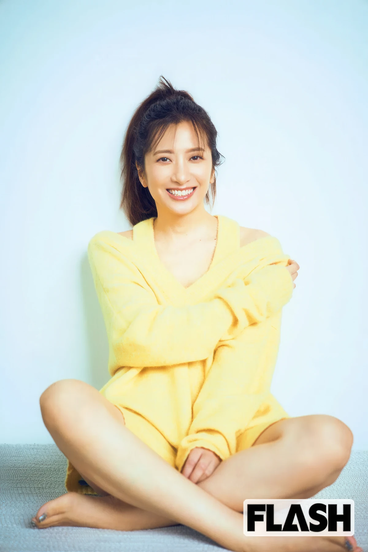 Rina Sasazaki 笹崎里菜, FLASH 2025.12.30 (フラッシュ 2025年12月30日号)