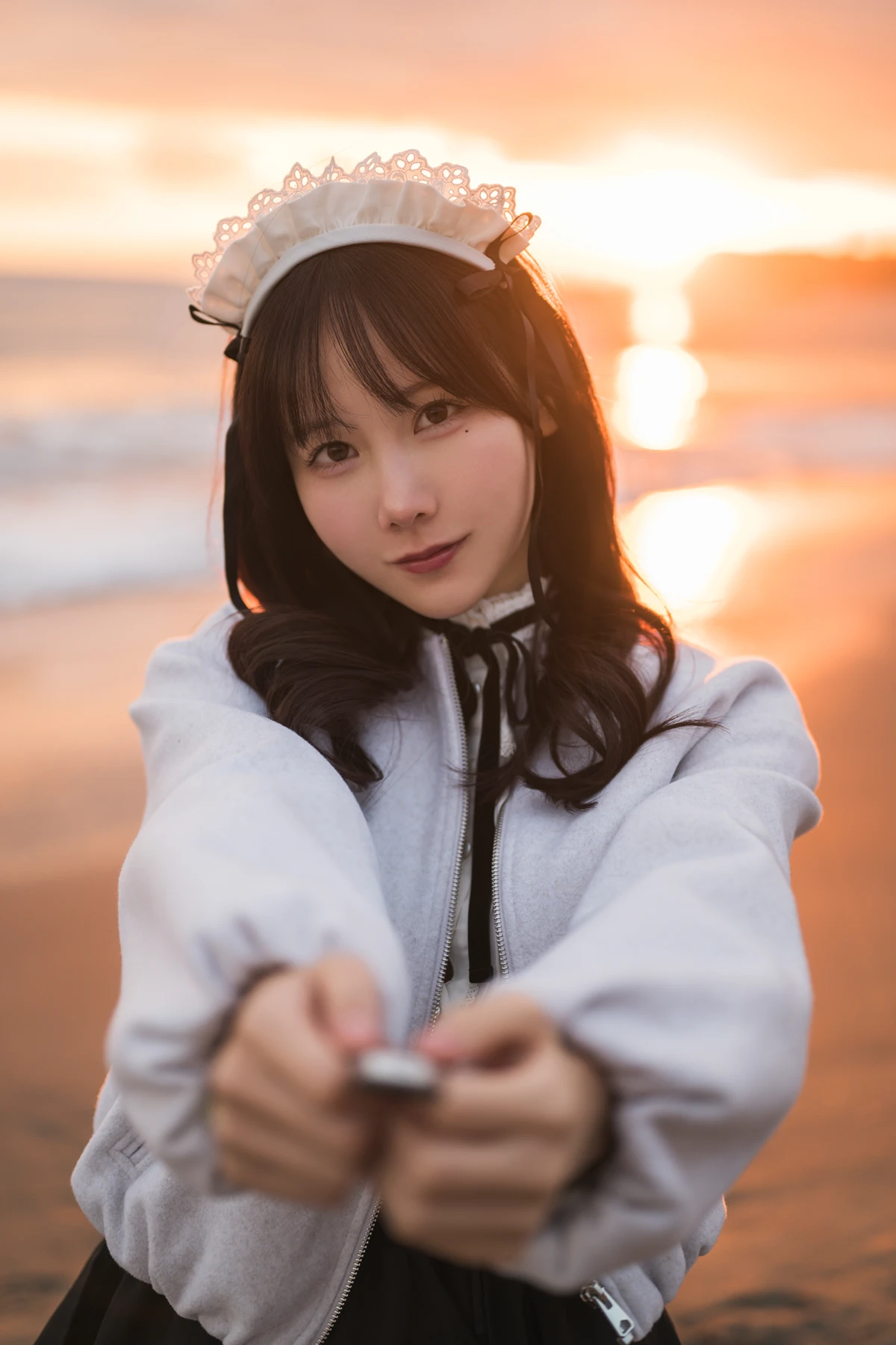 Kenken けんけん, 写真集 「推し型メイドロイドとしたいこと」 Set.02