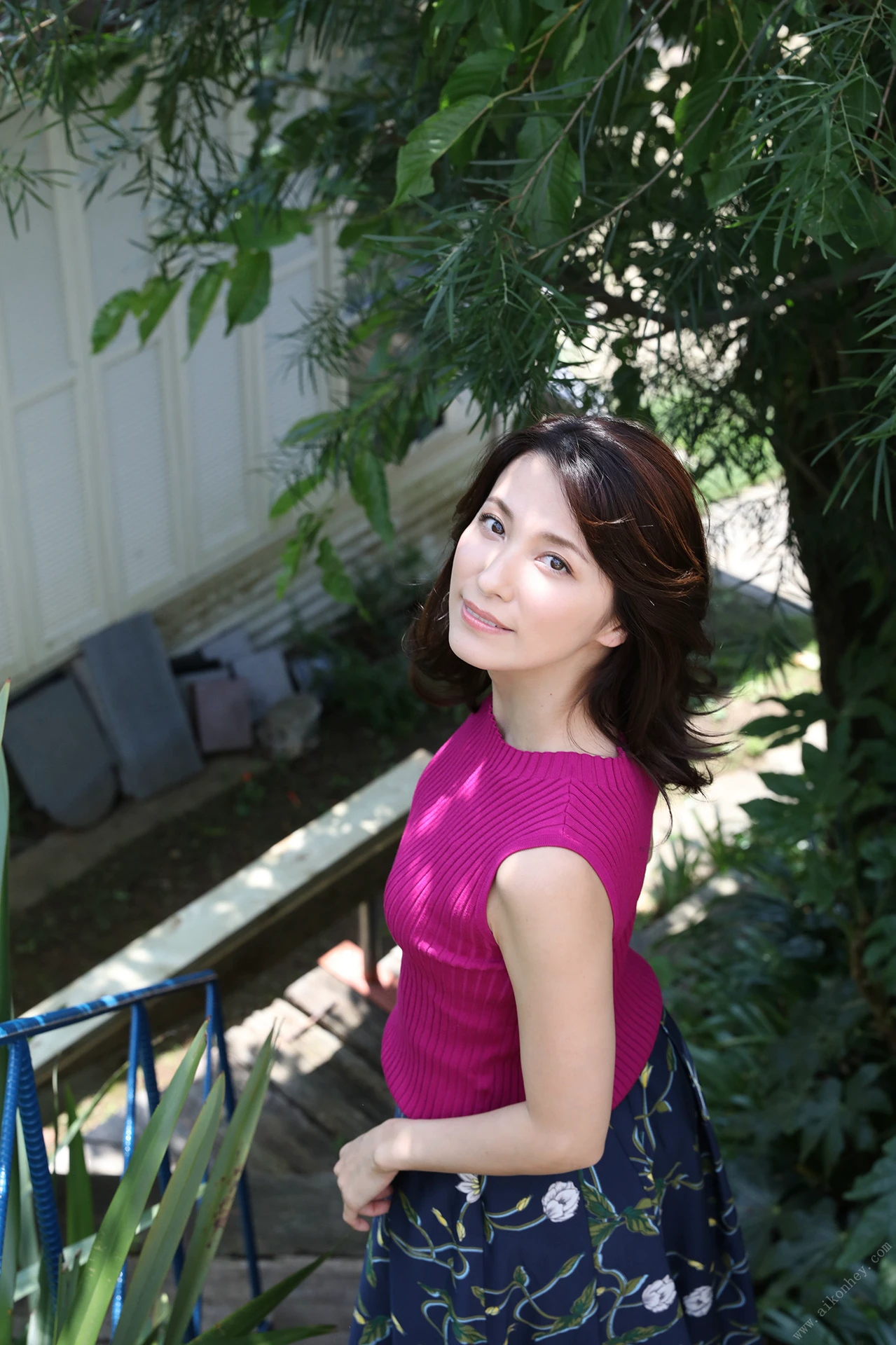 Rei Toda 戸田れい, 週刊ポストデジタル写真集 「夢なら醒めないで」 Set.01