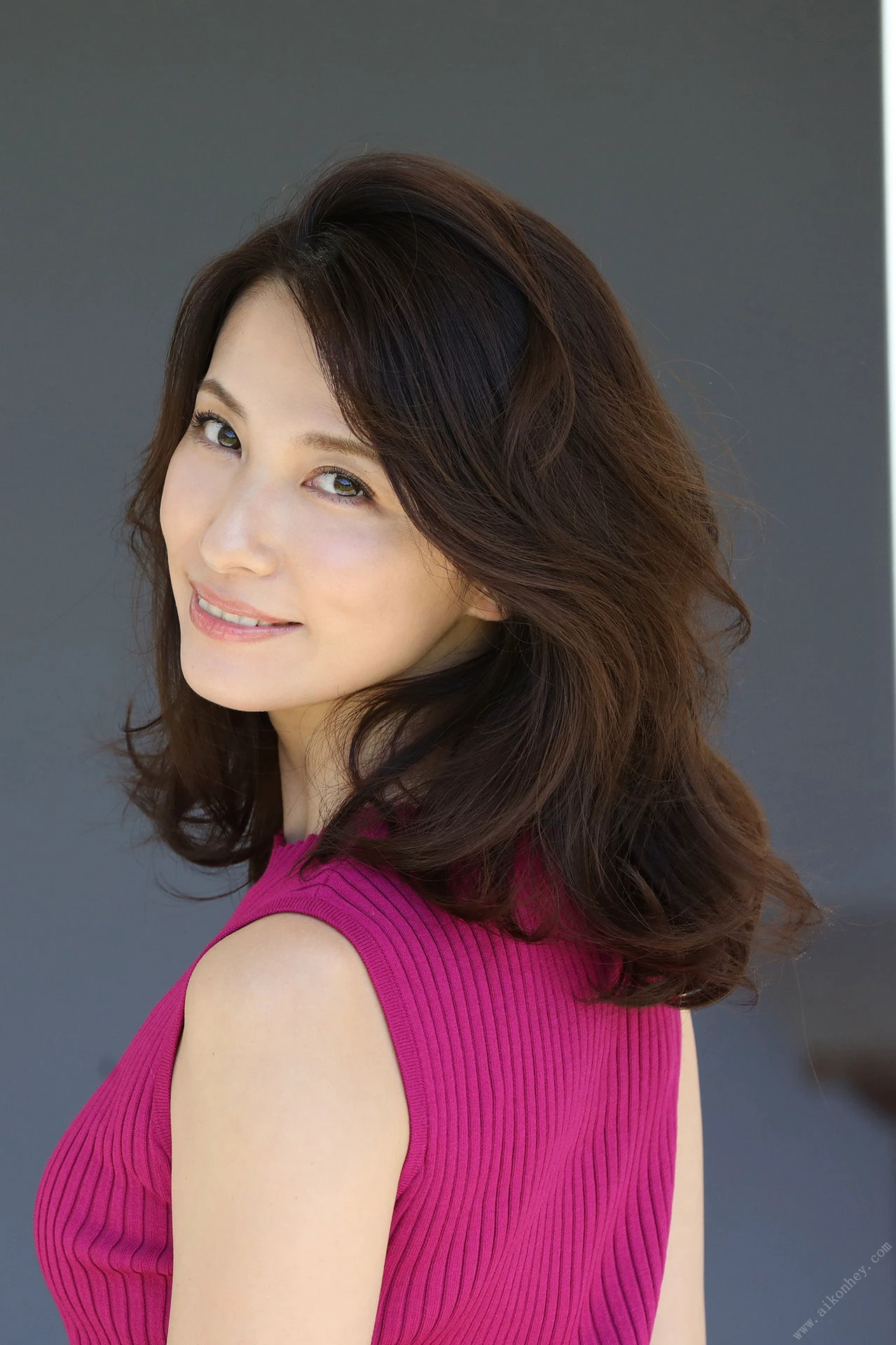 Rei Toda 戸田れい, 週刊ポストデジタル写真集 「夢なら醒めないで」 Set.01