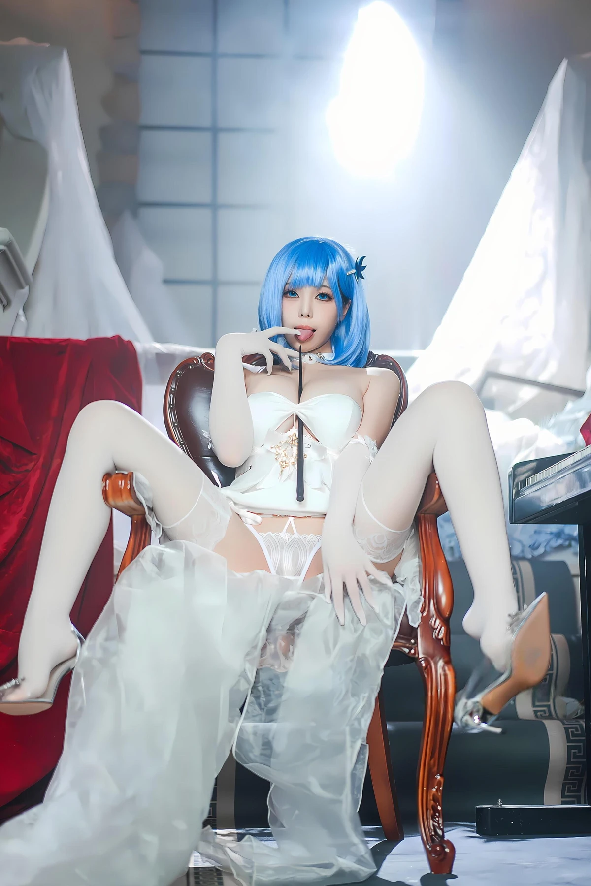 Cosplay 蜜汁猫裘Mizhimaoqiu – 碧蓝航线 恰巴耶夫白骑兵 Set.02