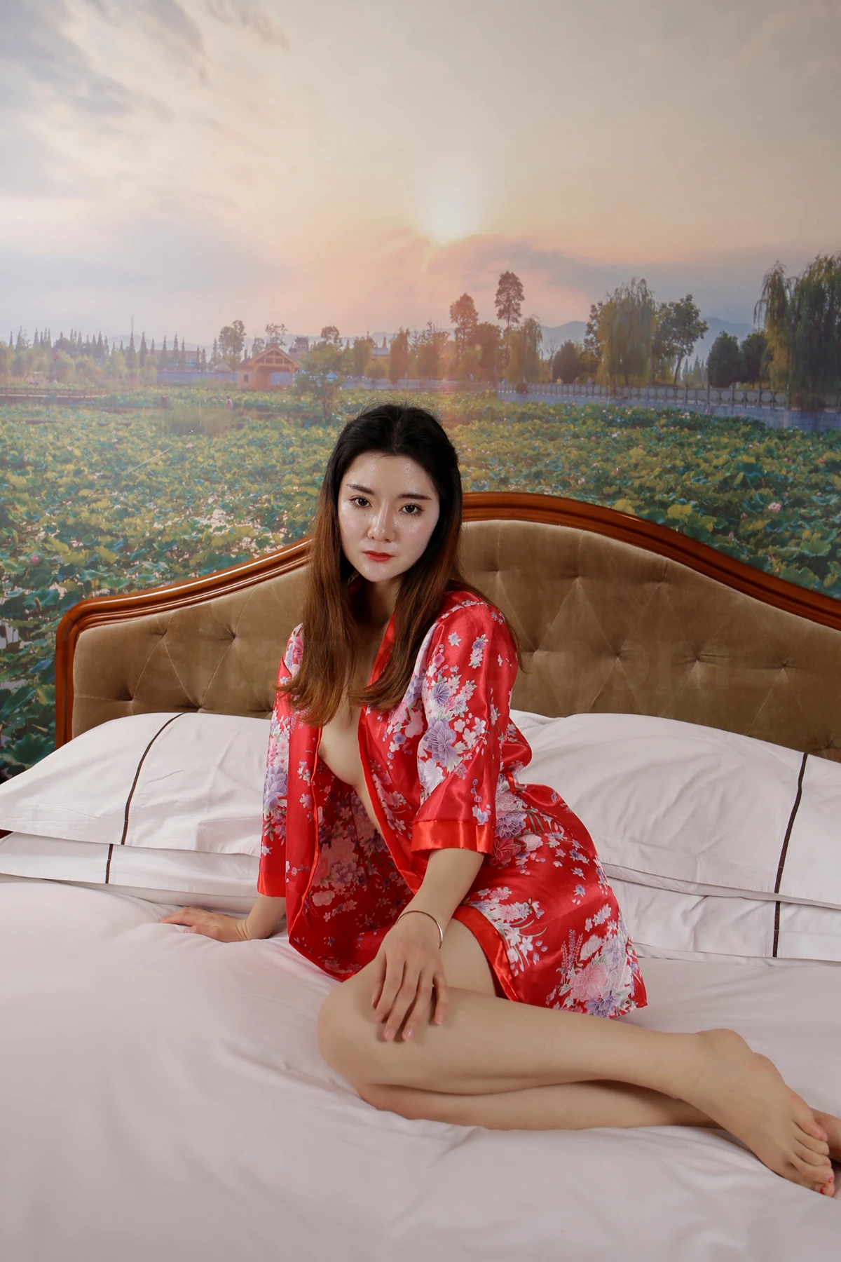 梦凡 – 珍品素人女同事 怀旧式宾馆全尺度私拍 Set.02