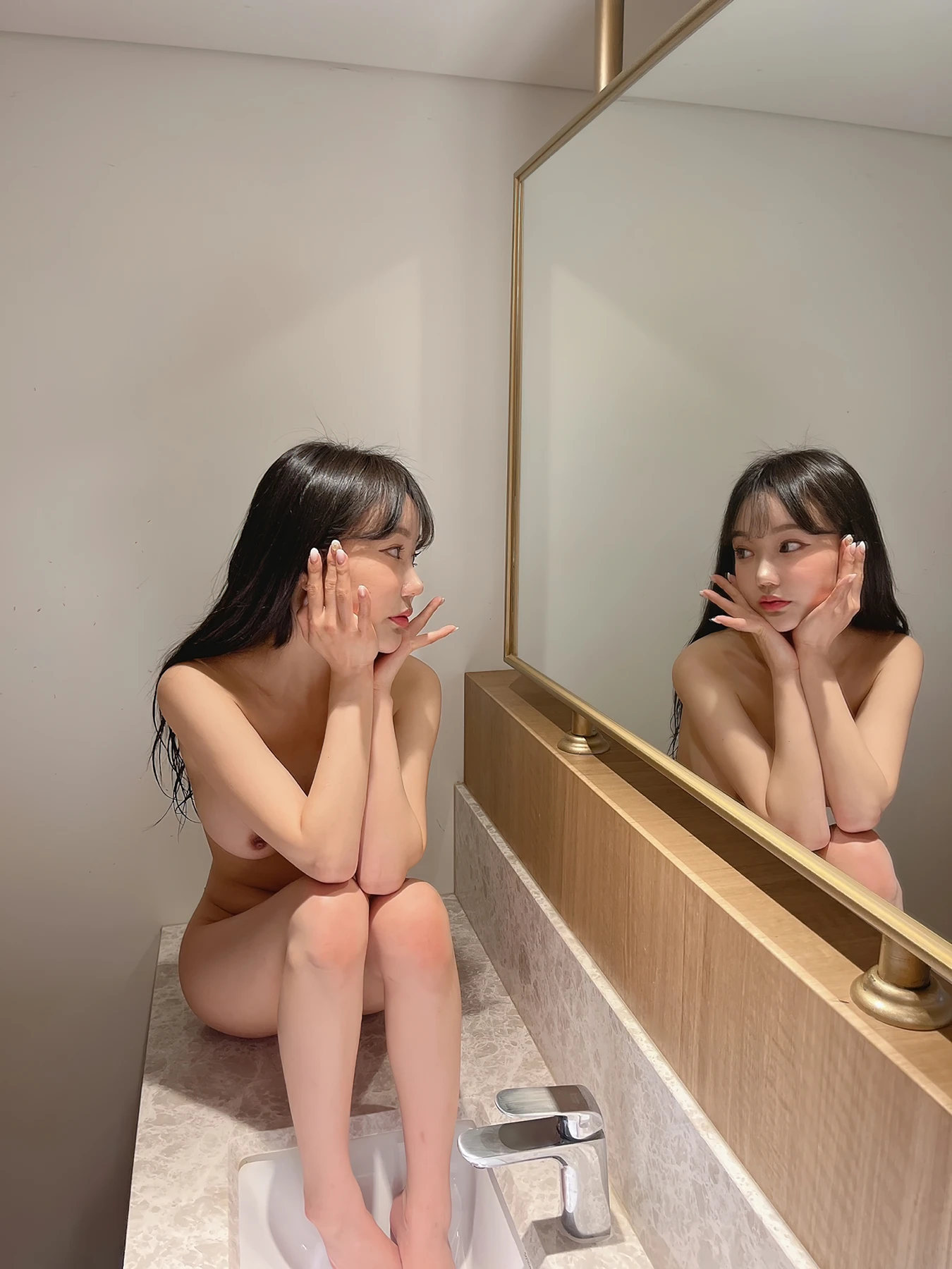 Mona 모나, Jucy 쥬시, Moon Night Snap 「EroEro Travel」